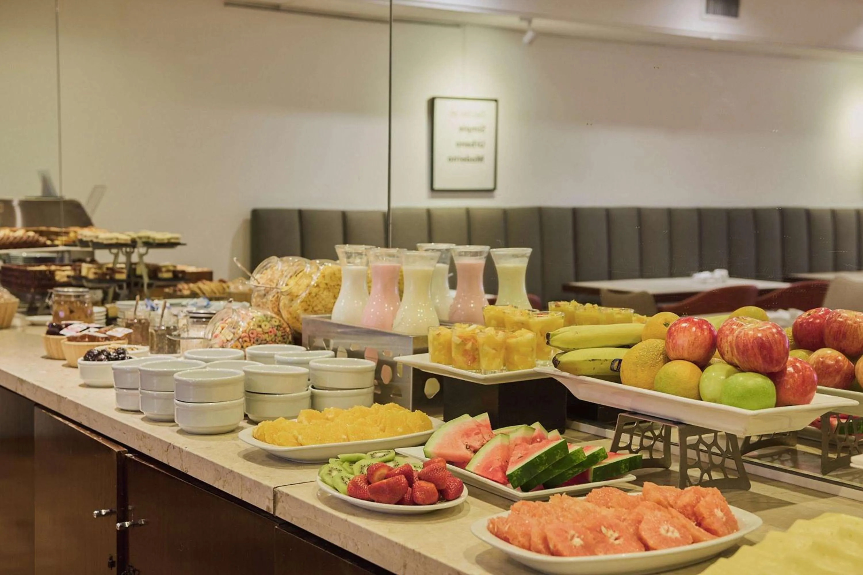 Restaurant/places to eat in Dazzler by Wyndham Buenos Aires San Martin