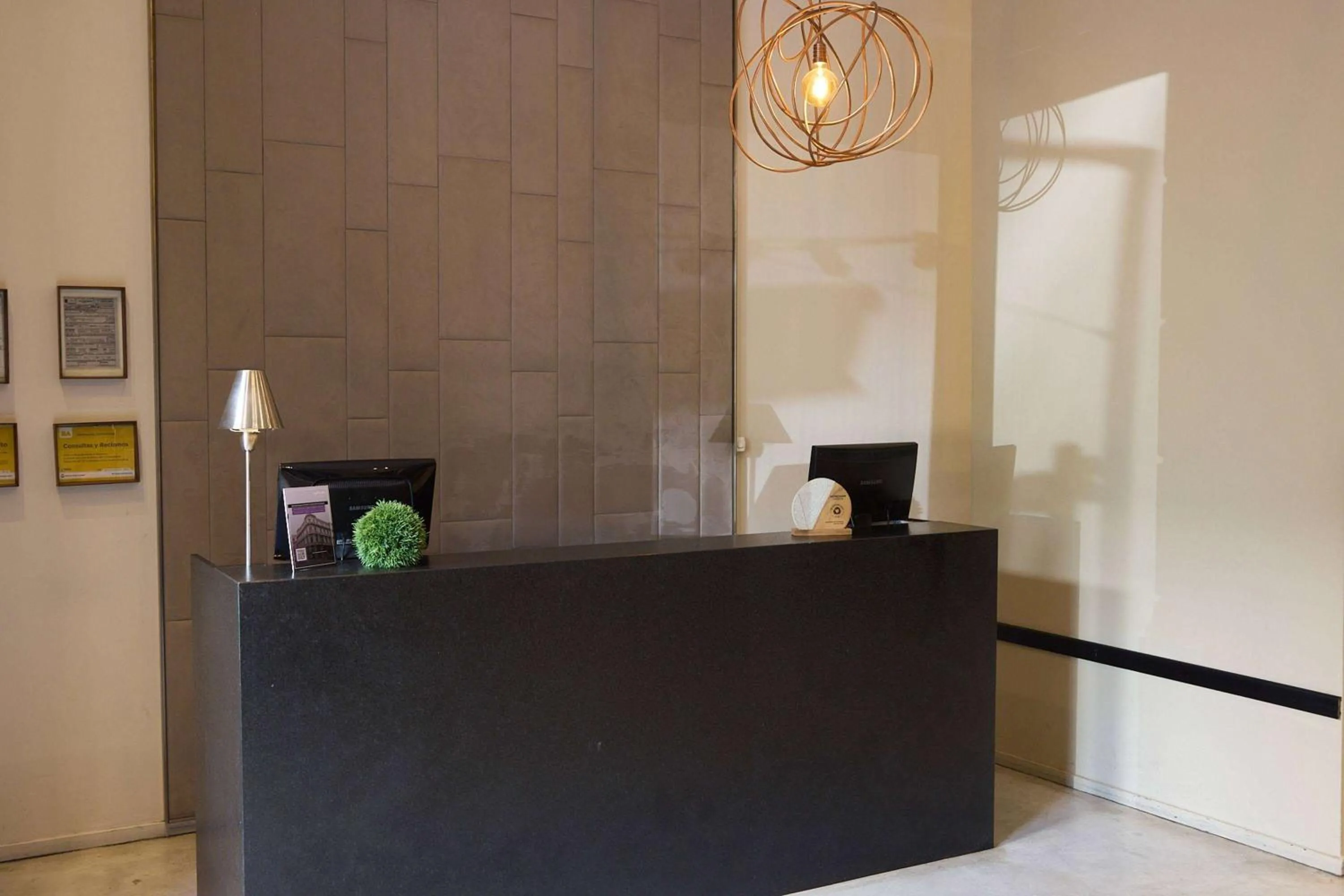 Lobby or reception in Esplendor by Wyndham Buenos Aires