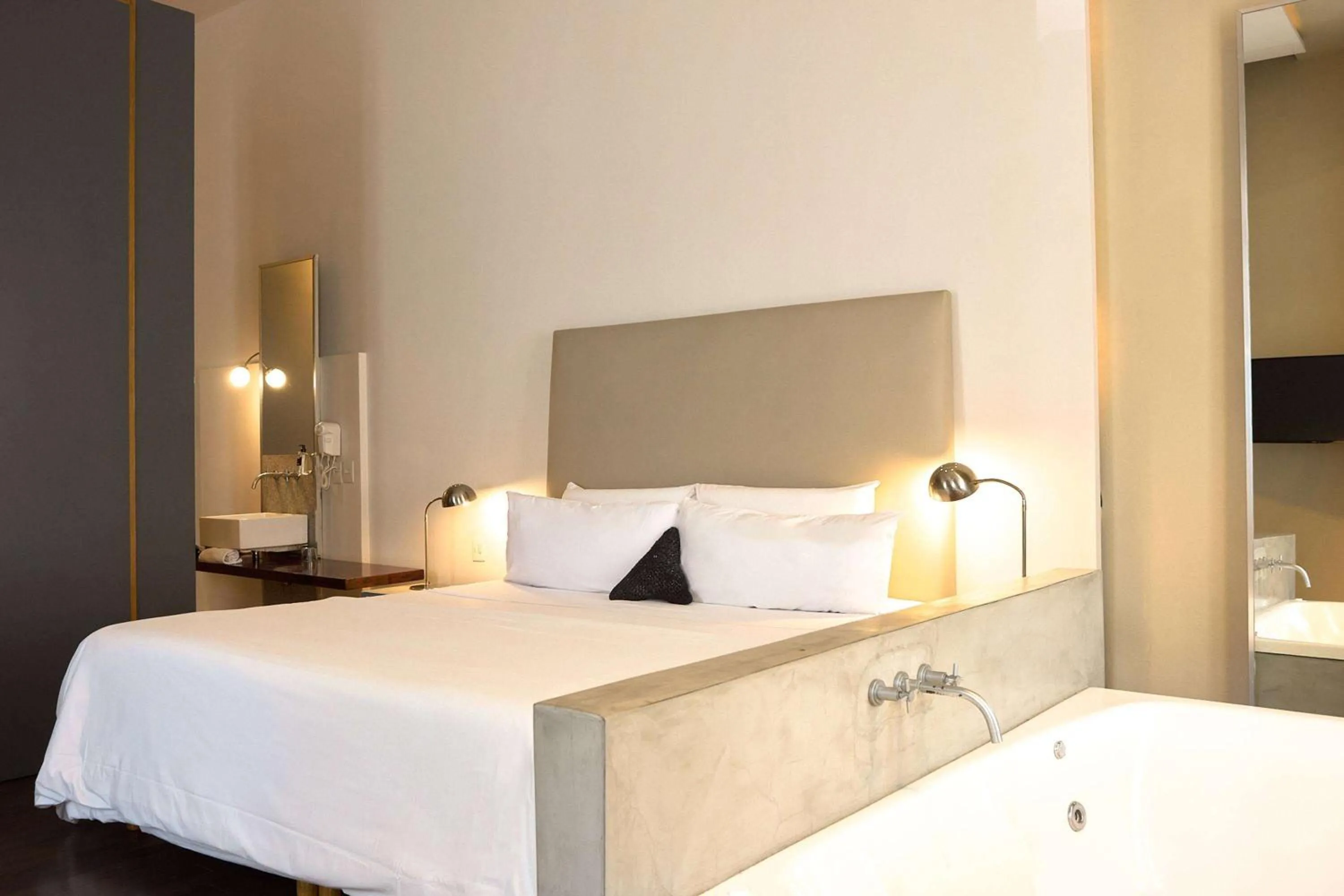 Photo of the whole room, Bed in Esplendor by Wyndham Buenos Aires