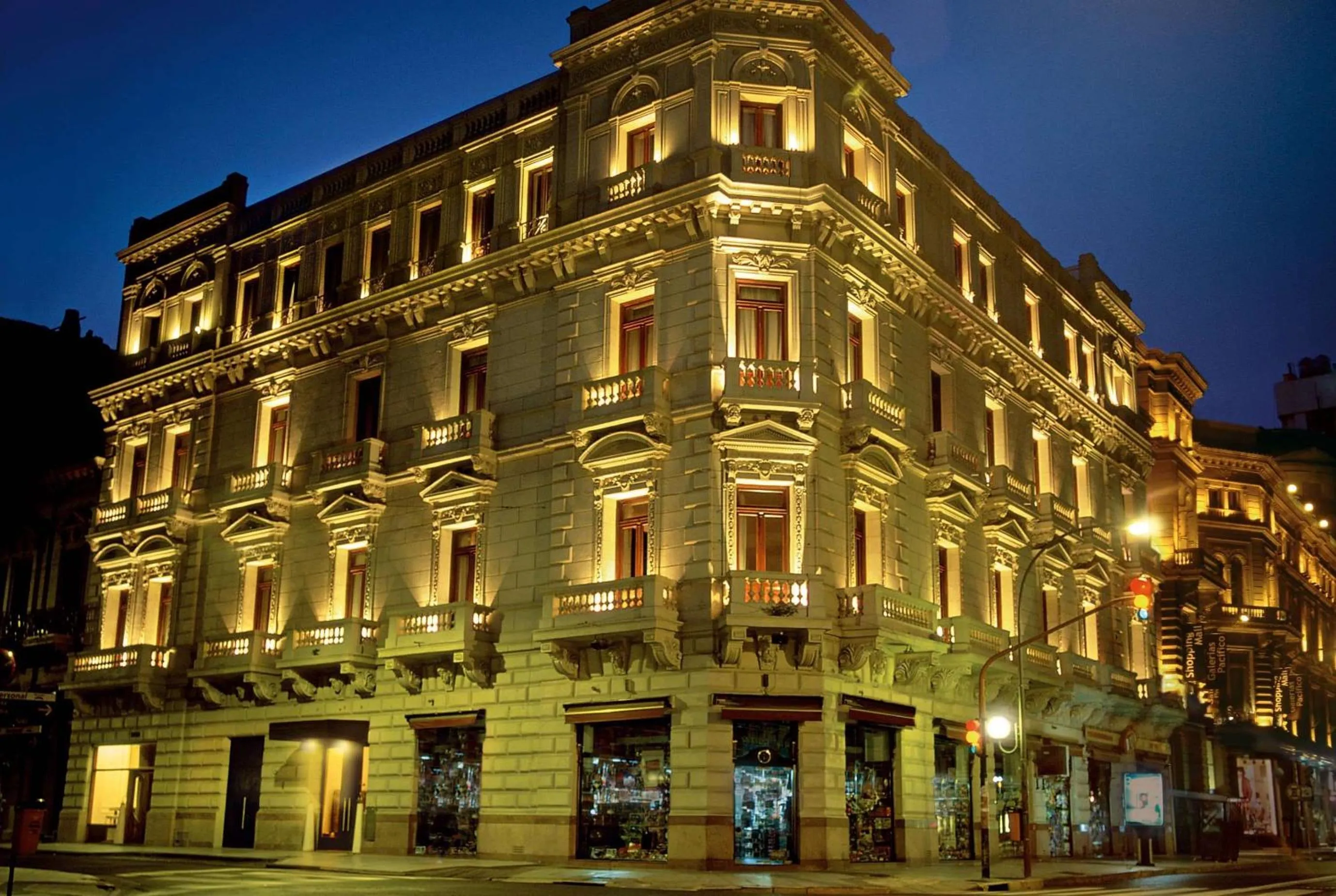 Property building in Esplendor by Wyndham Buenos Aires