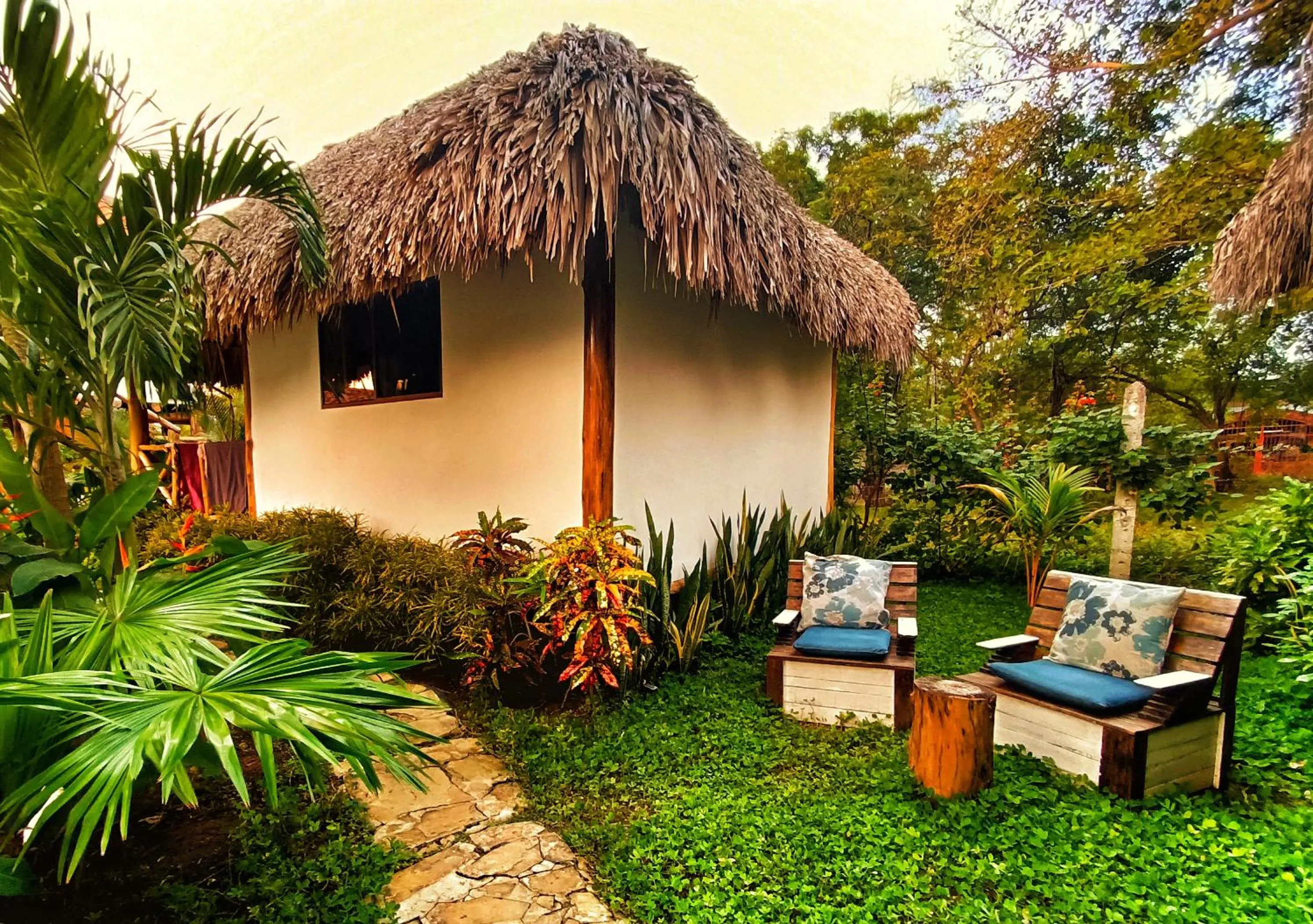 Garden view in Hotel Cabañas Puesta del Sol