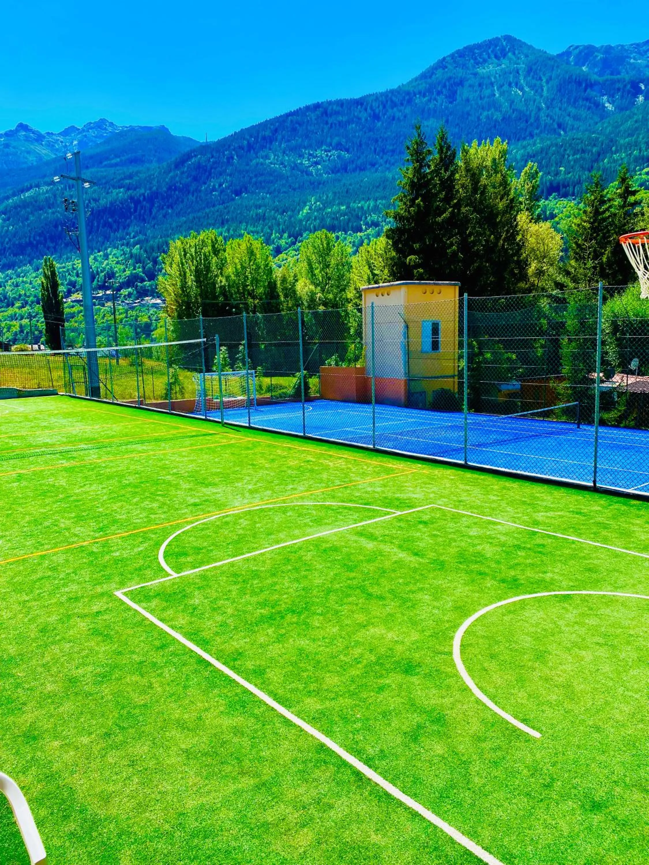 Tennis court in Bijoux Des Alpes - Mont Blanc Village