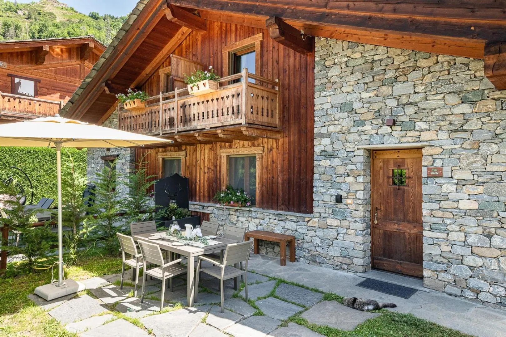 Bijoux Des Alpes - Mont Blanc Village