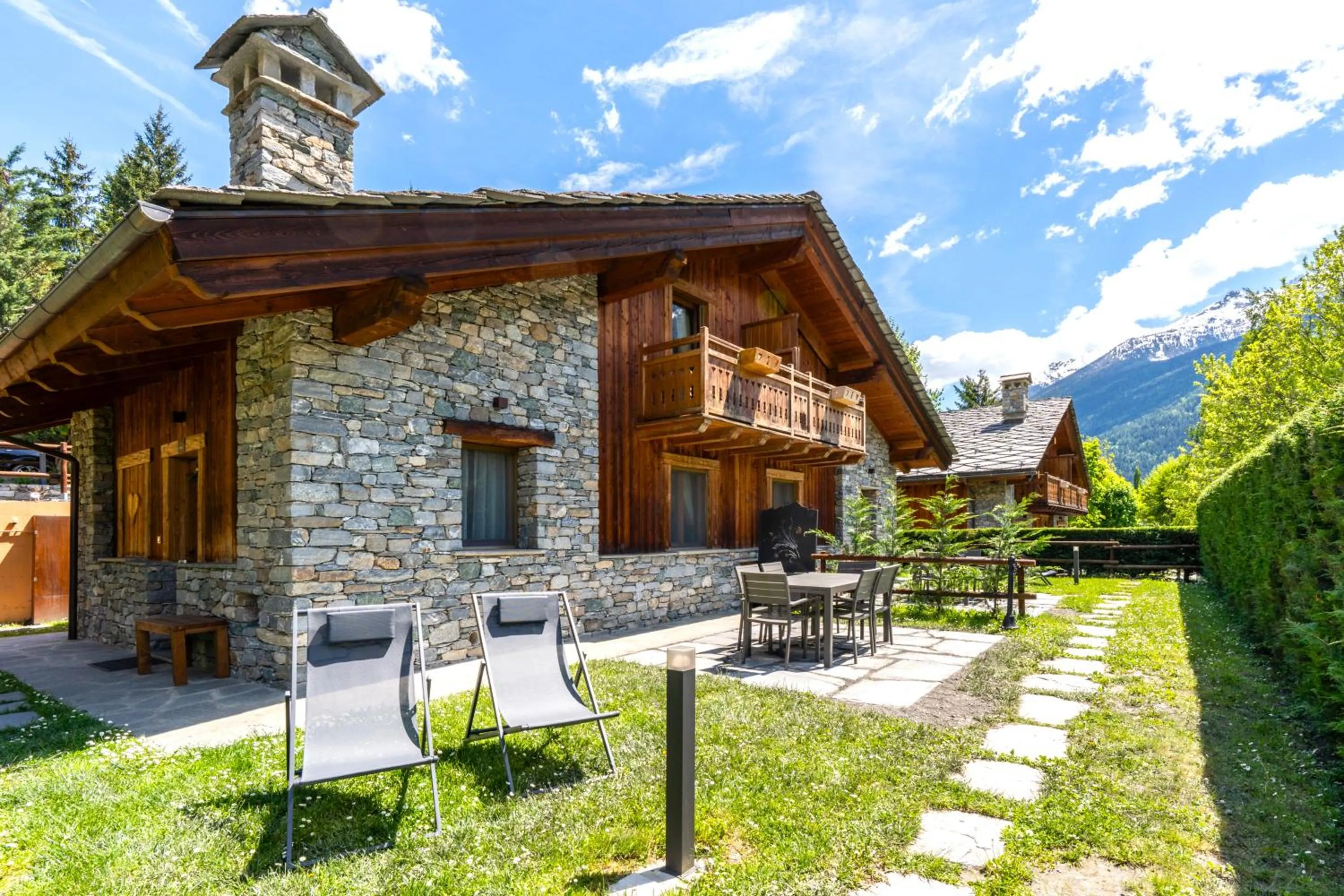Bijoux Des Alpes - Mont Blanc Village