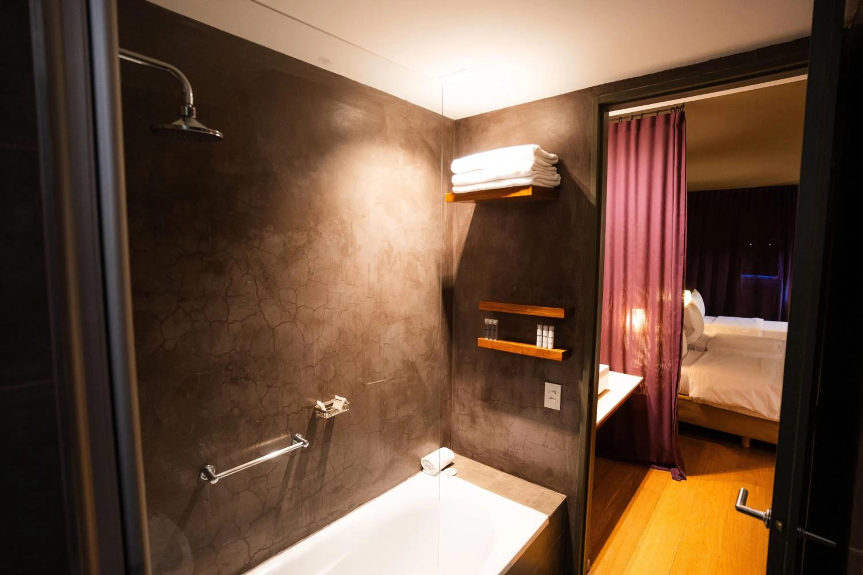 Bathroom, Bed in Esplendor by Wyndham El Calafate