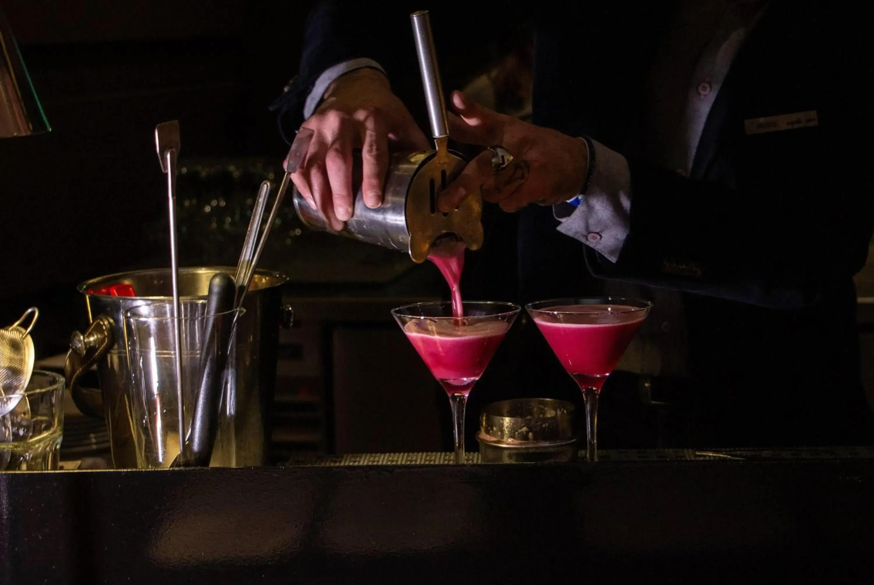 Lounge or bar in Esplendor by Wyndham El Calafate Lounge or bar in Esplendor by Wyndham El Calafate