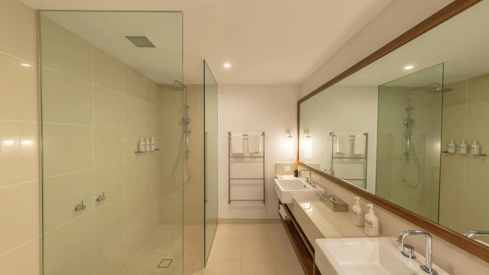 Shower in The Sands Torquay