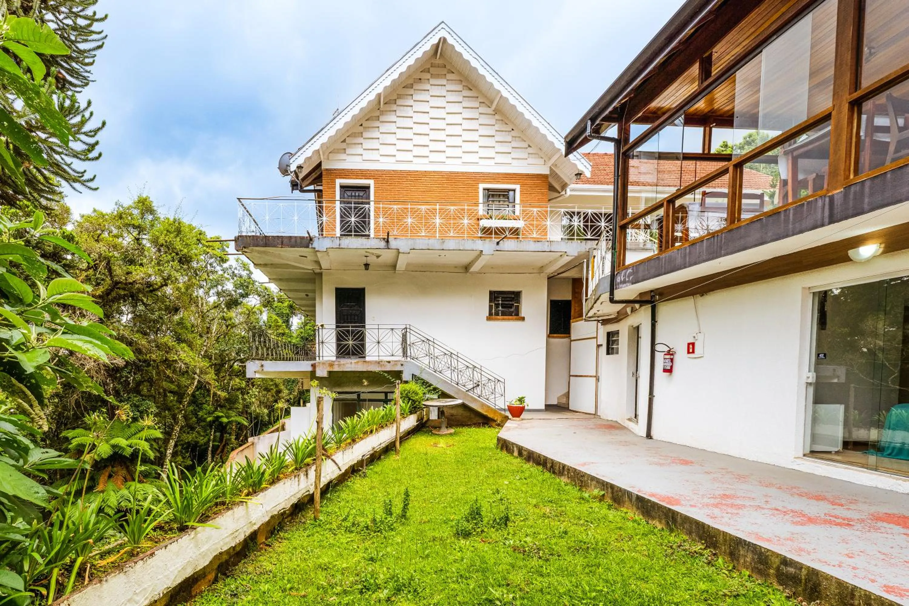 Property building in VELINN Pousada Flores do Capivari