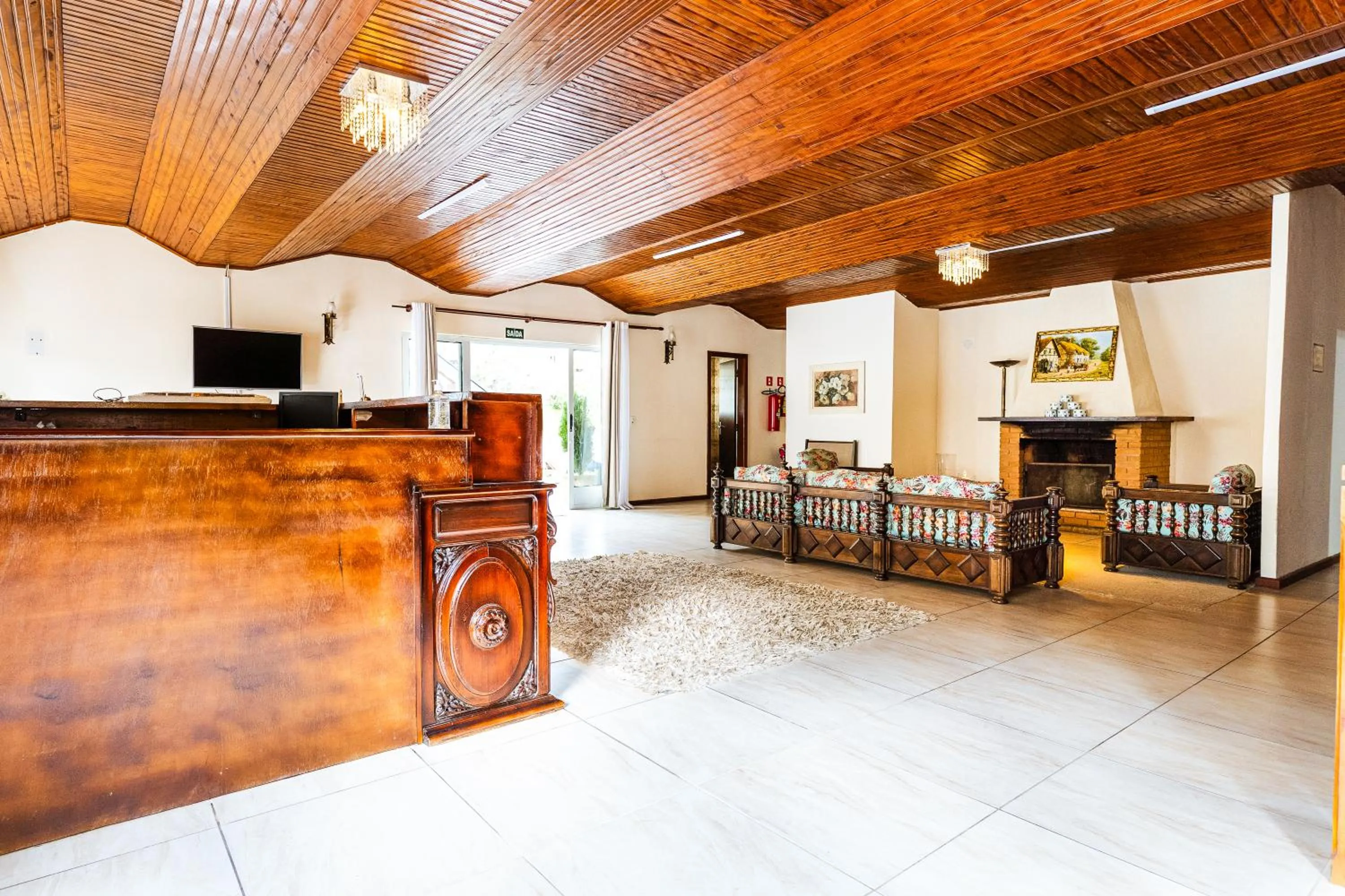 Lobby or reception in VELINN Pousada Flores do Capivari