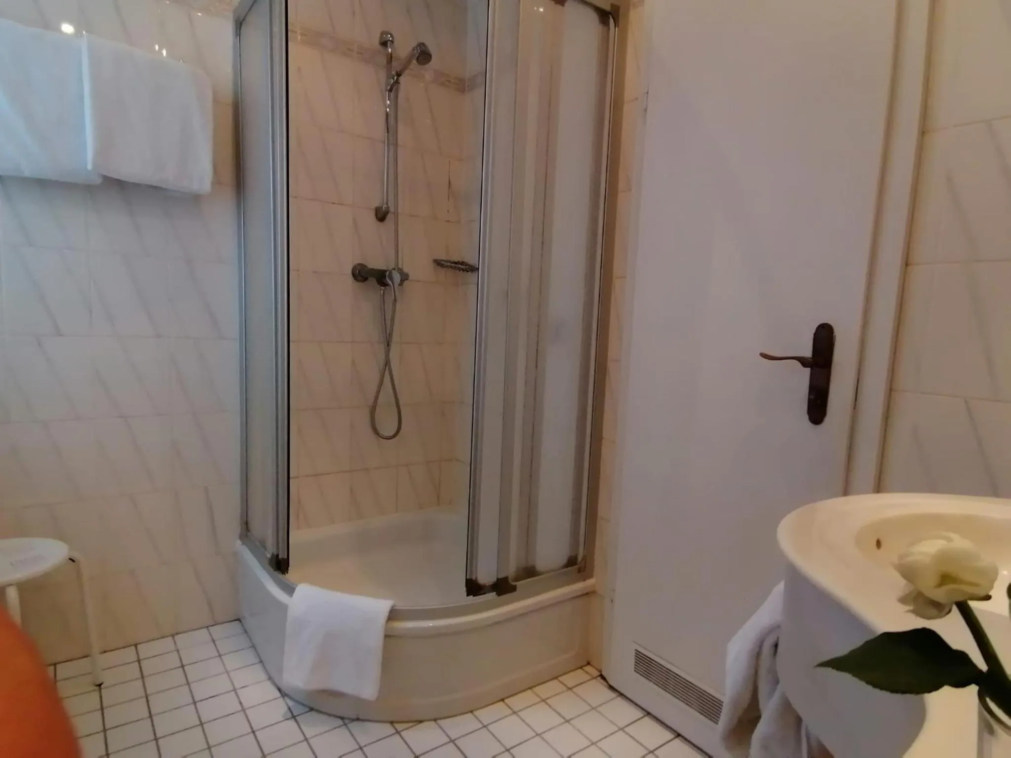 Bathroom in Hotel Wendelstein