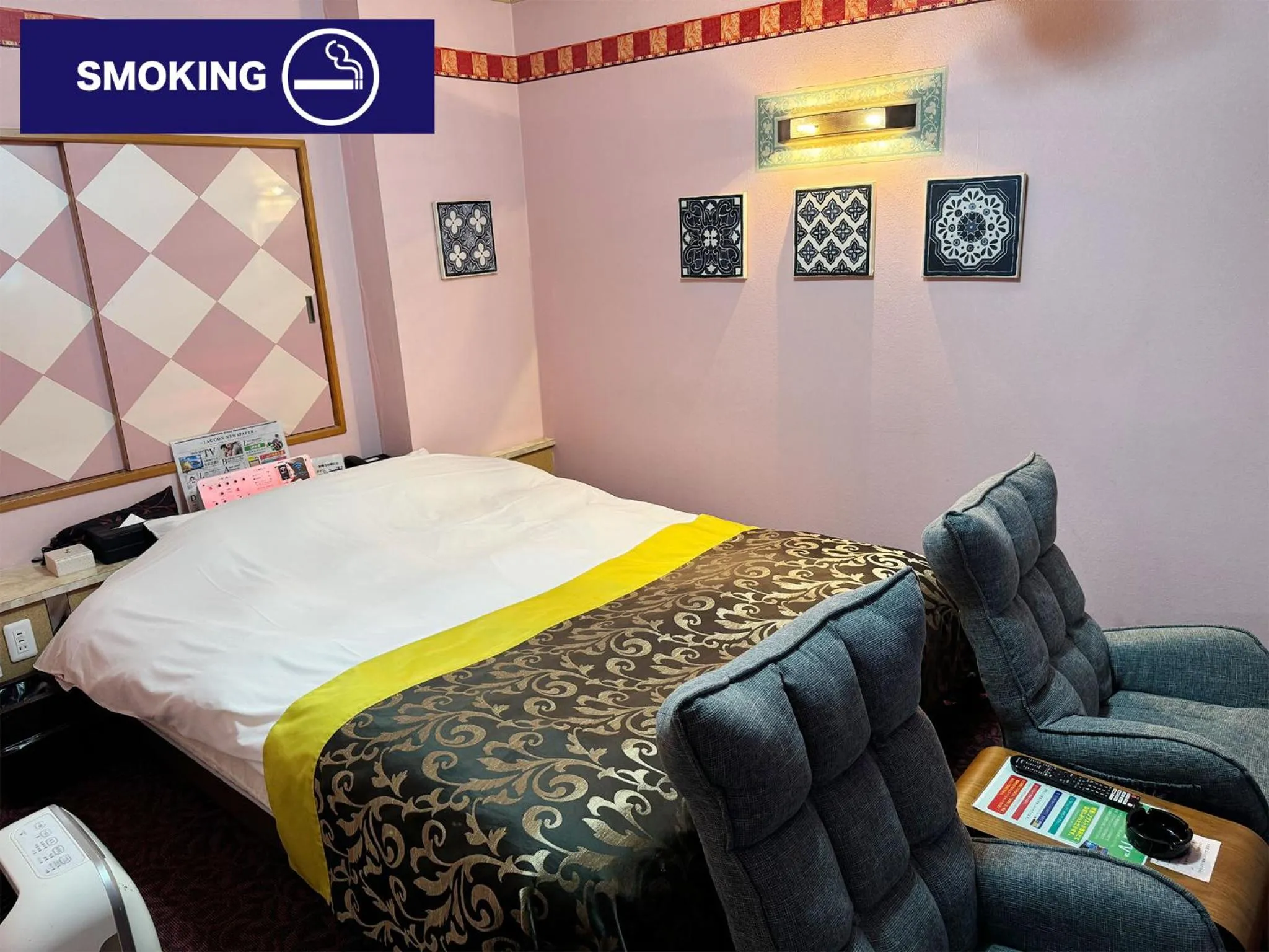 Photo of the whole room, Bed in Restay lagoon