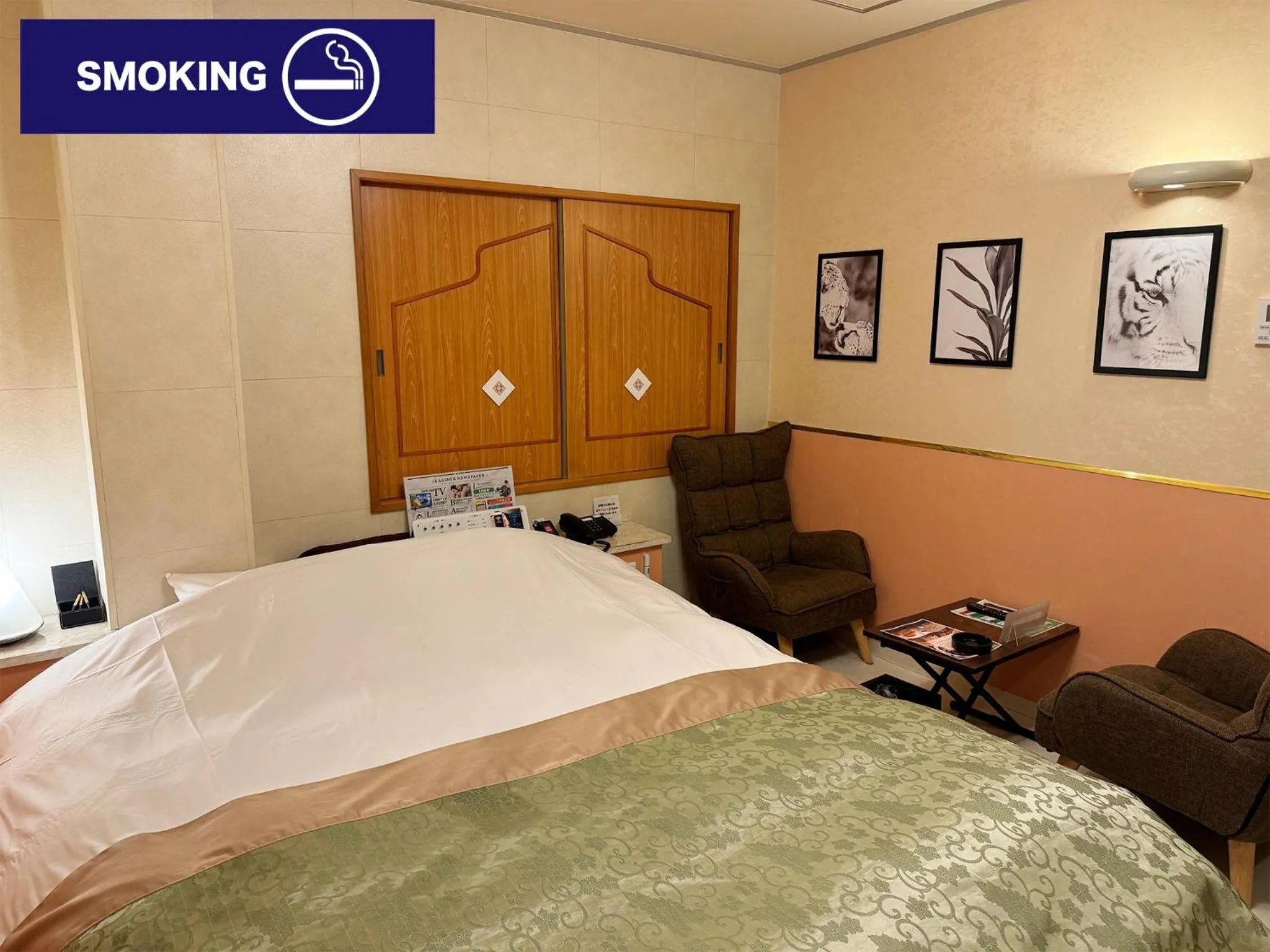 Photo of the whole room, Bed in Restay lagoon