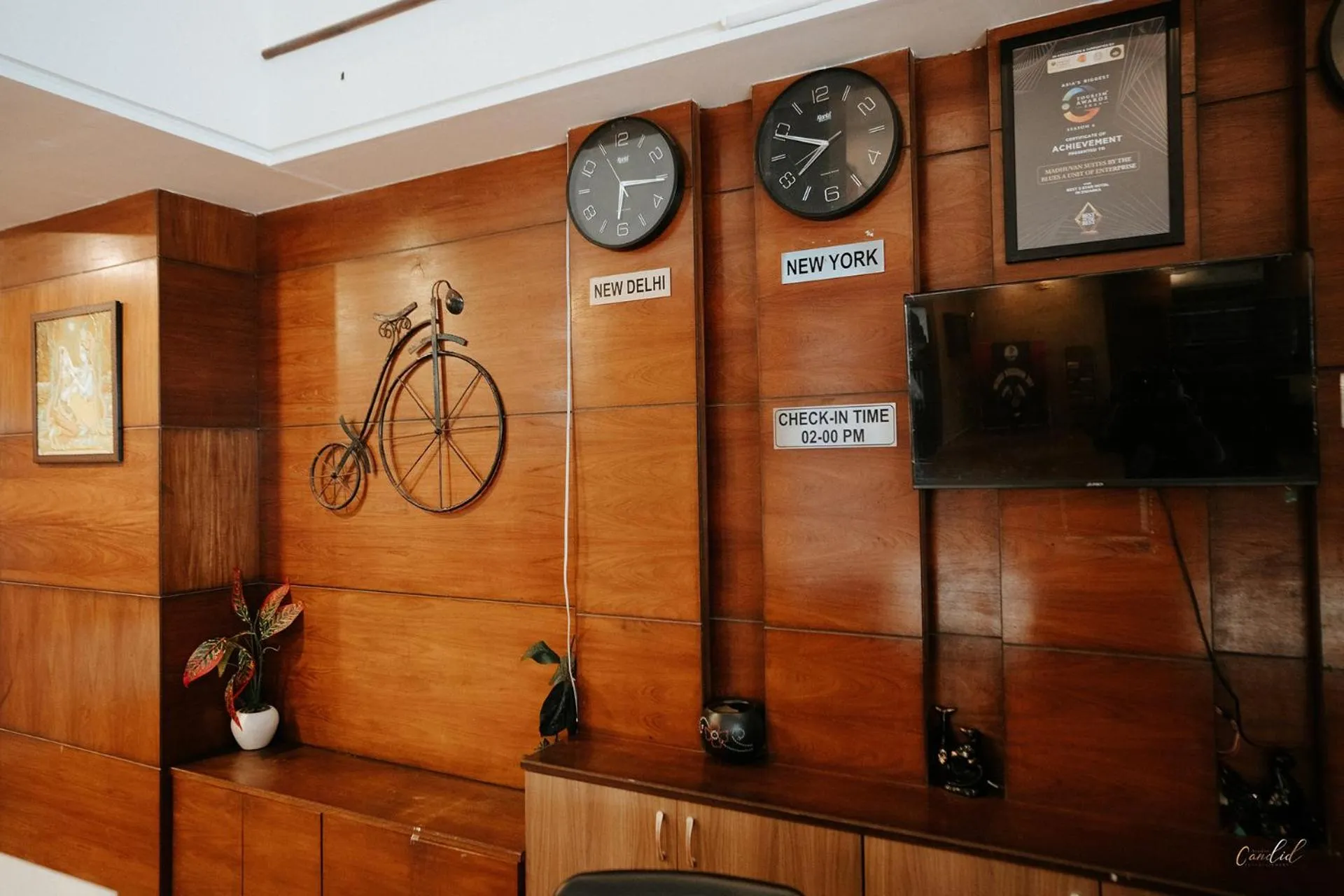 Daksh The Madhuvan Suites Dwarka