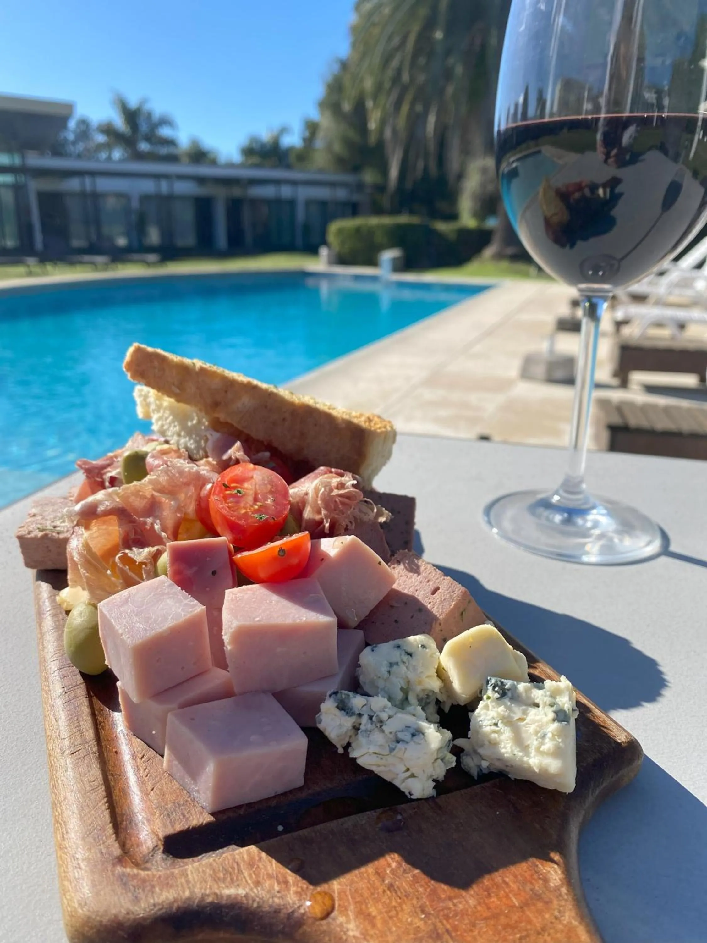 Food in Hotel Camberland