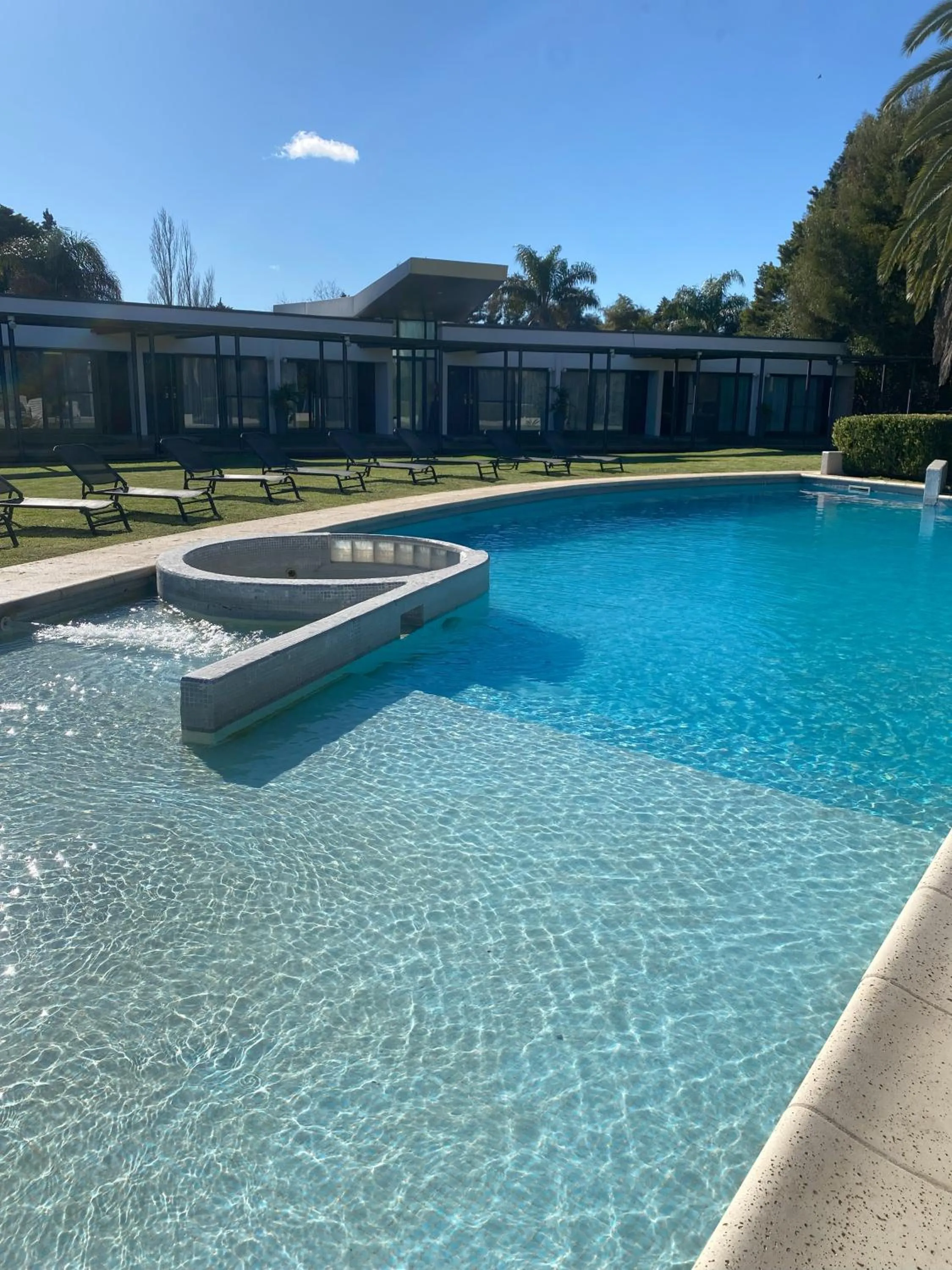 Swimming pool in Hotel Camberland