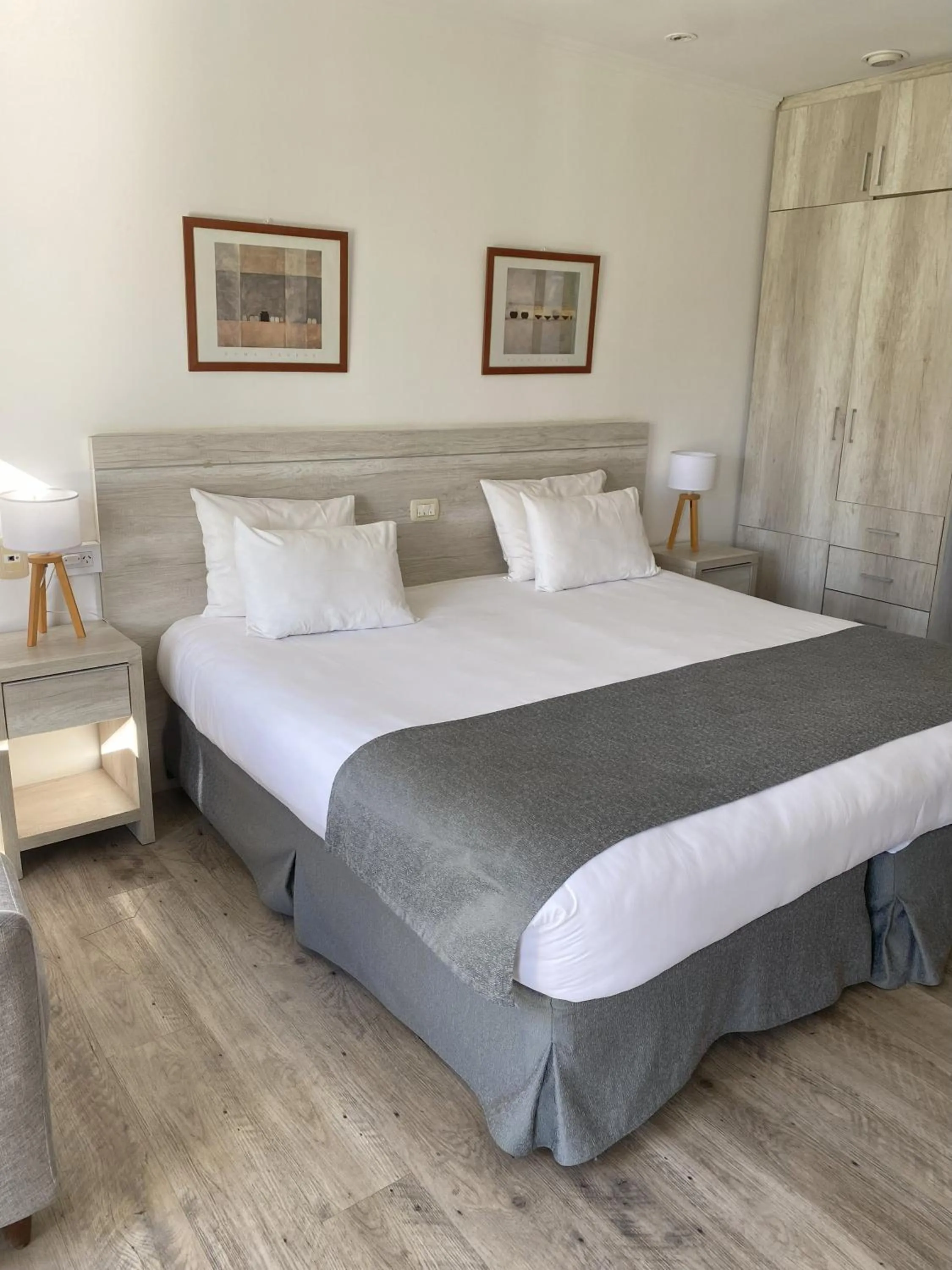 Bed in Hotel Camberland