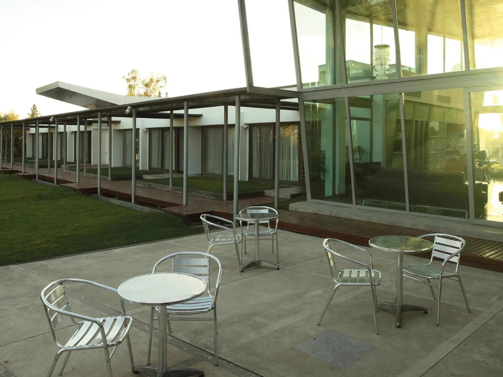 Facade/entrance in Hotel Camberland