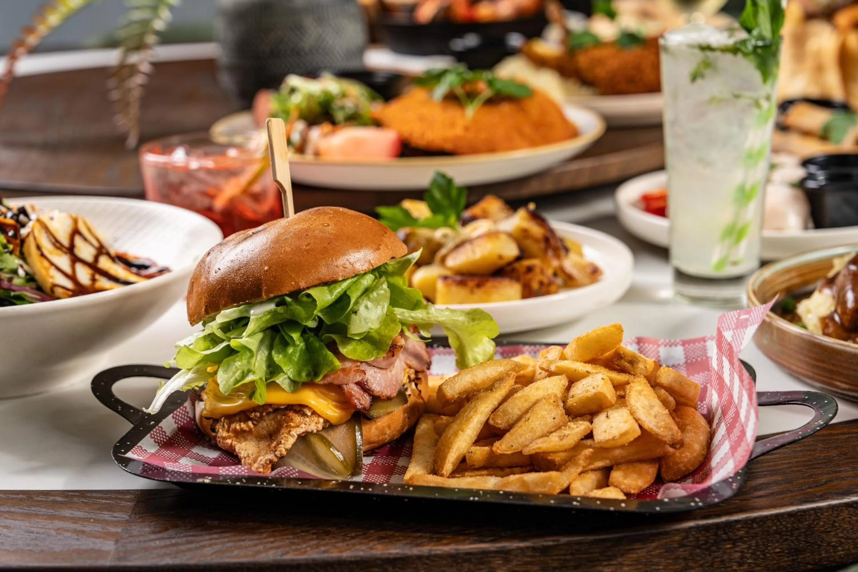 Food and drinks in Mill Hotel Milperra Panania