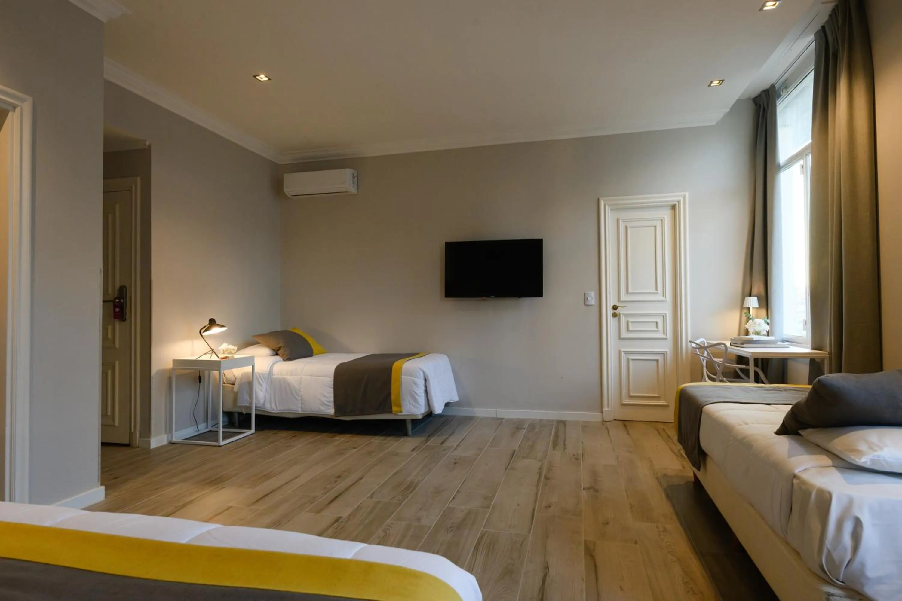 Bed in Midtown Boutique Hotel