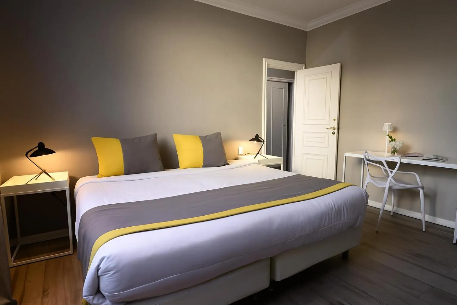 Bed in Midtown Boutique Hotel