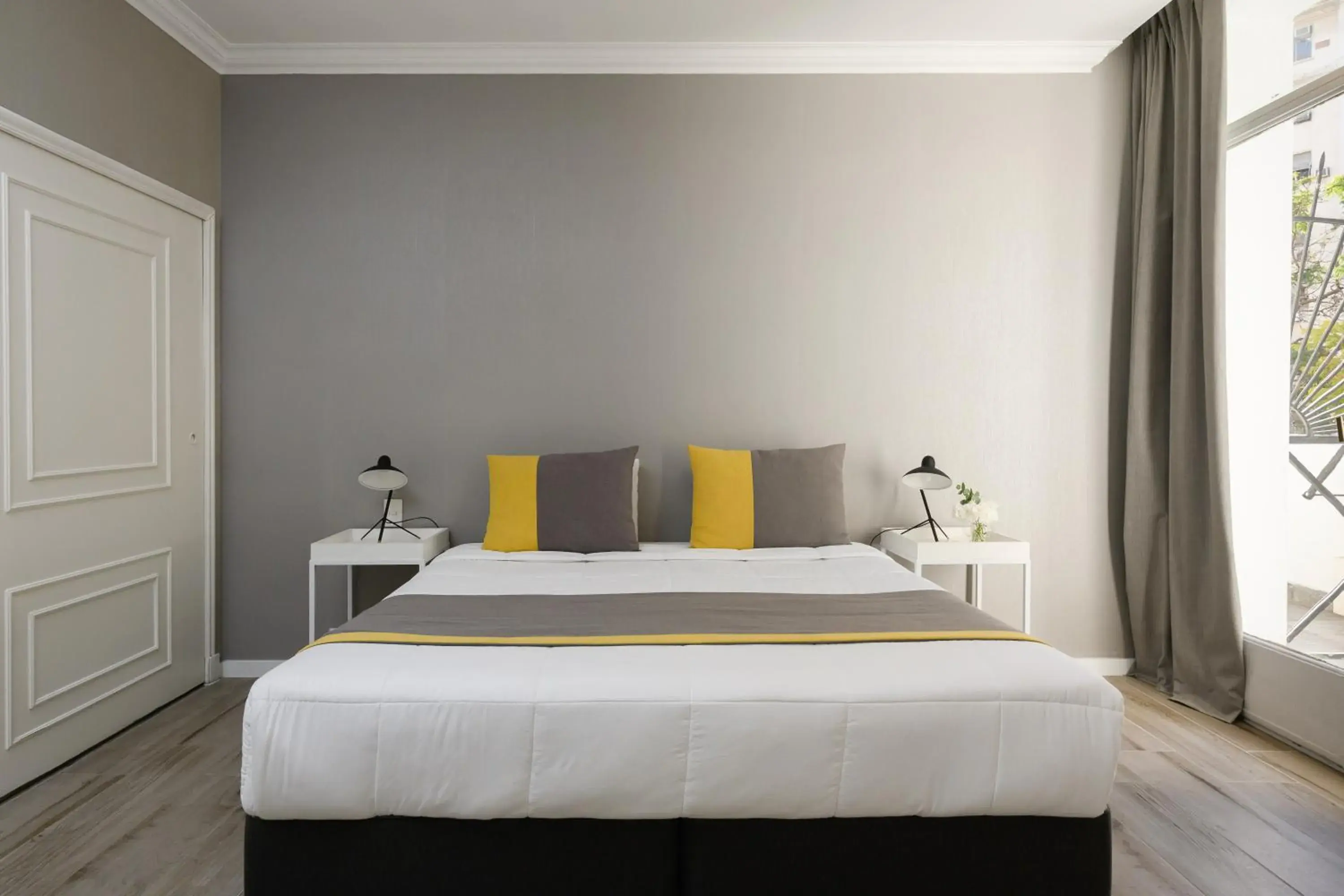 Bed in Midtown Boutique Hotel Bed in Midtown Boutique Hotel