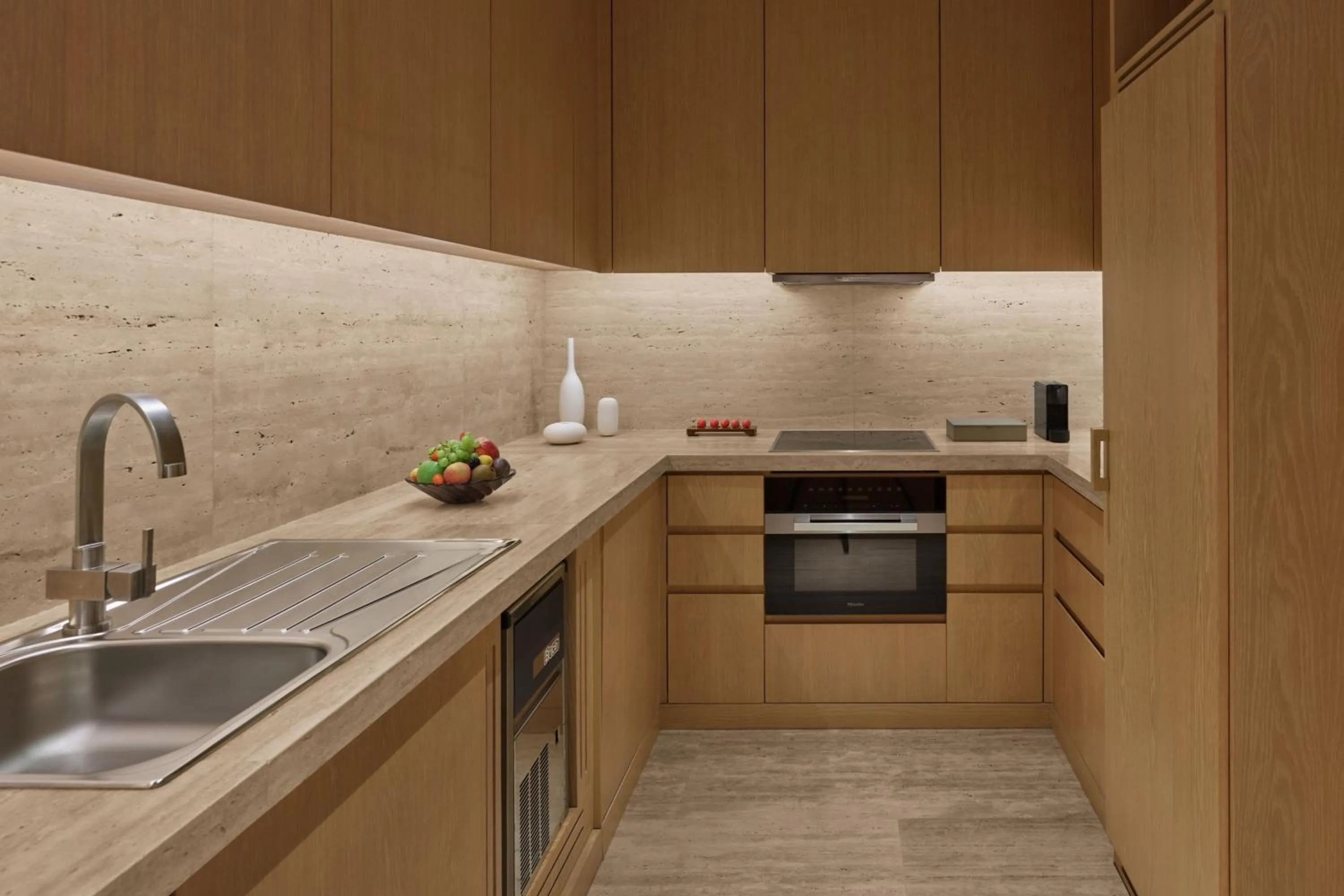 Kitchen or kitchenette in The Dubai EDITION