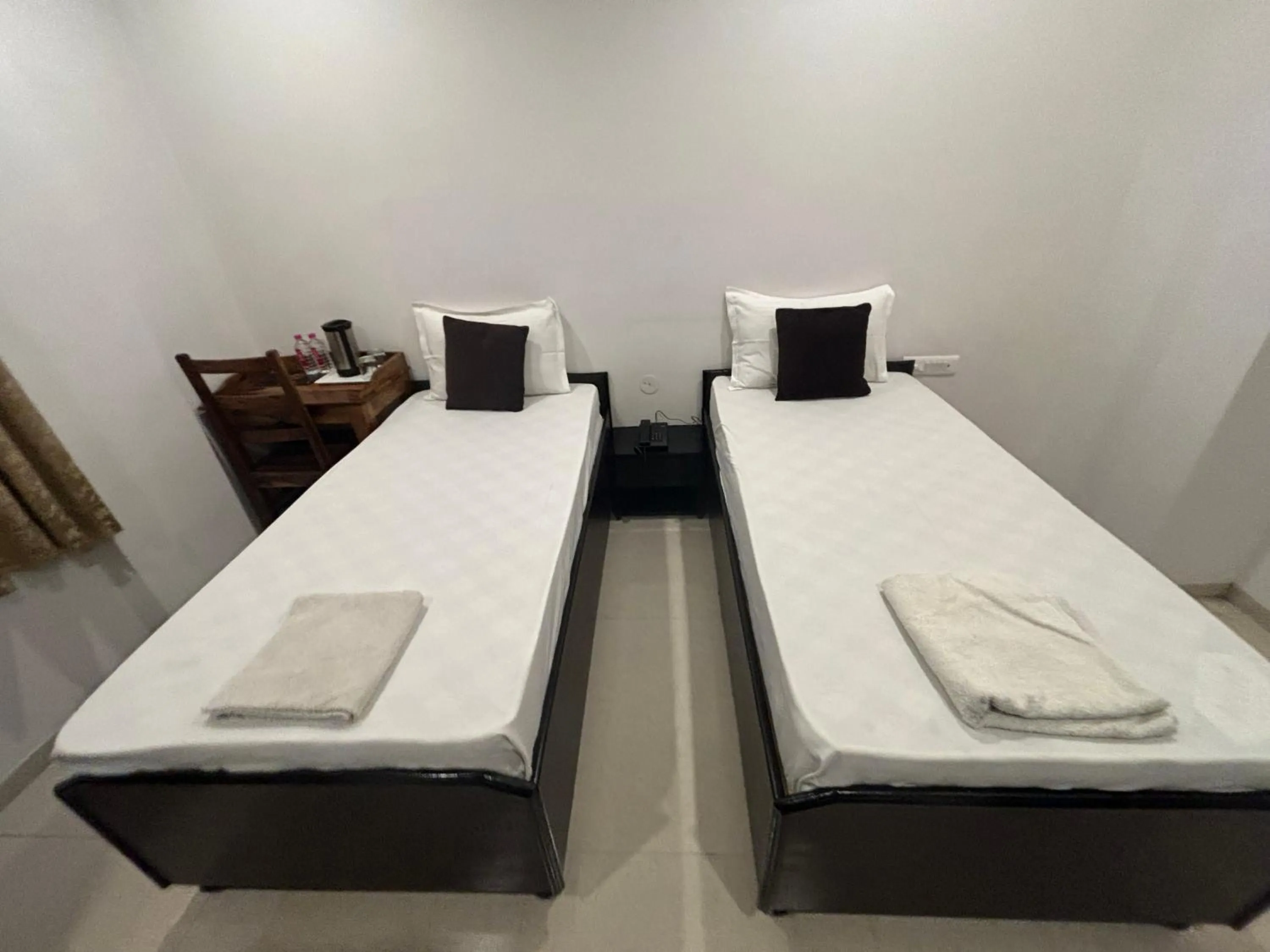 Photo of the whole room, Bed in Hotel Life Inn