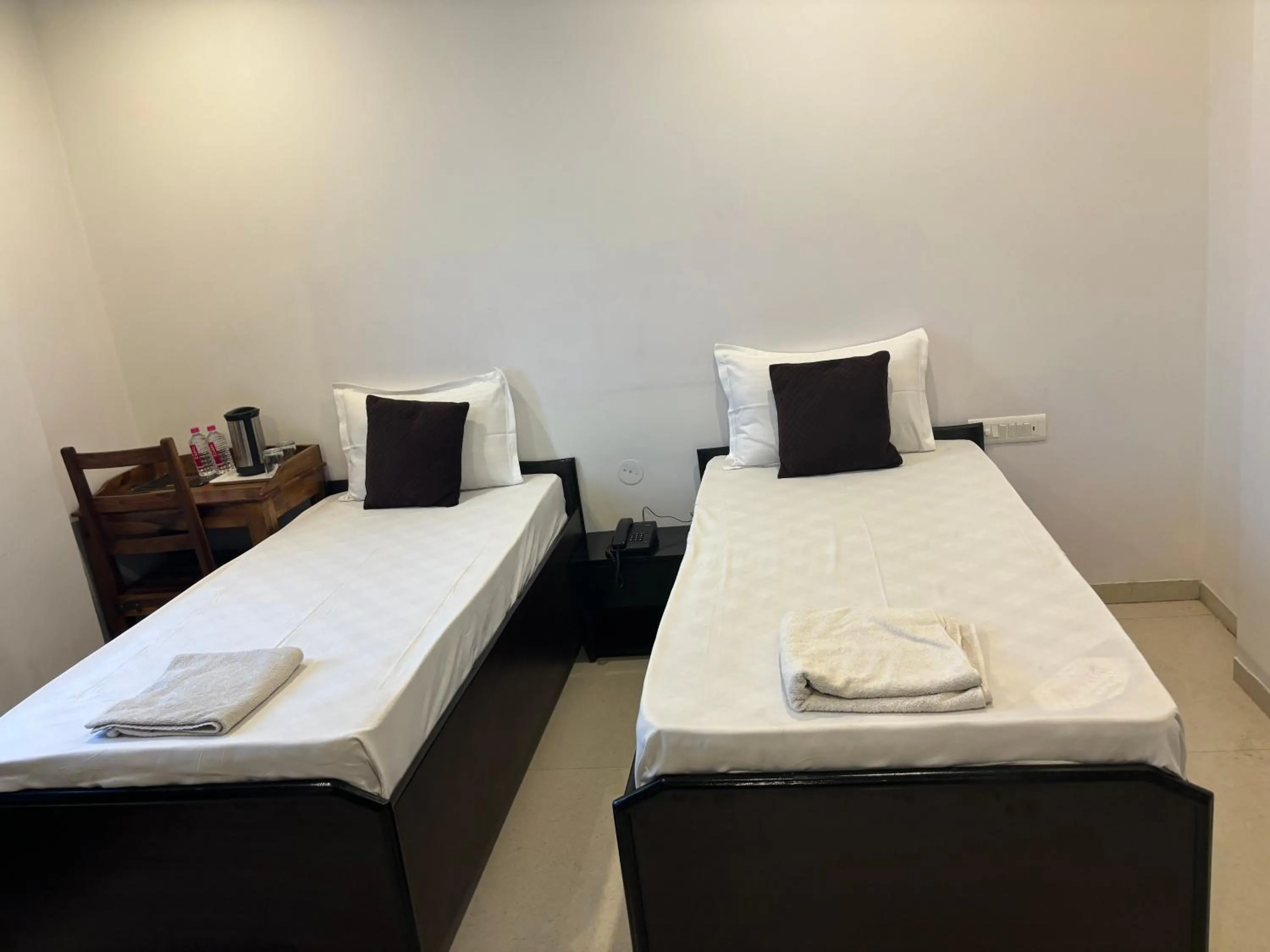 Bed in Hotel Life Inn