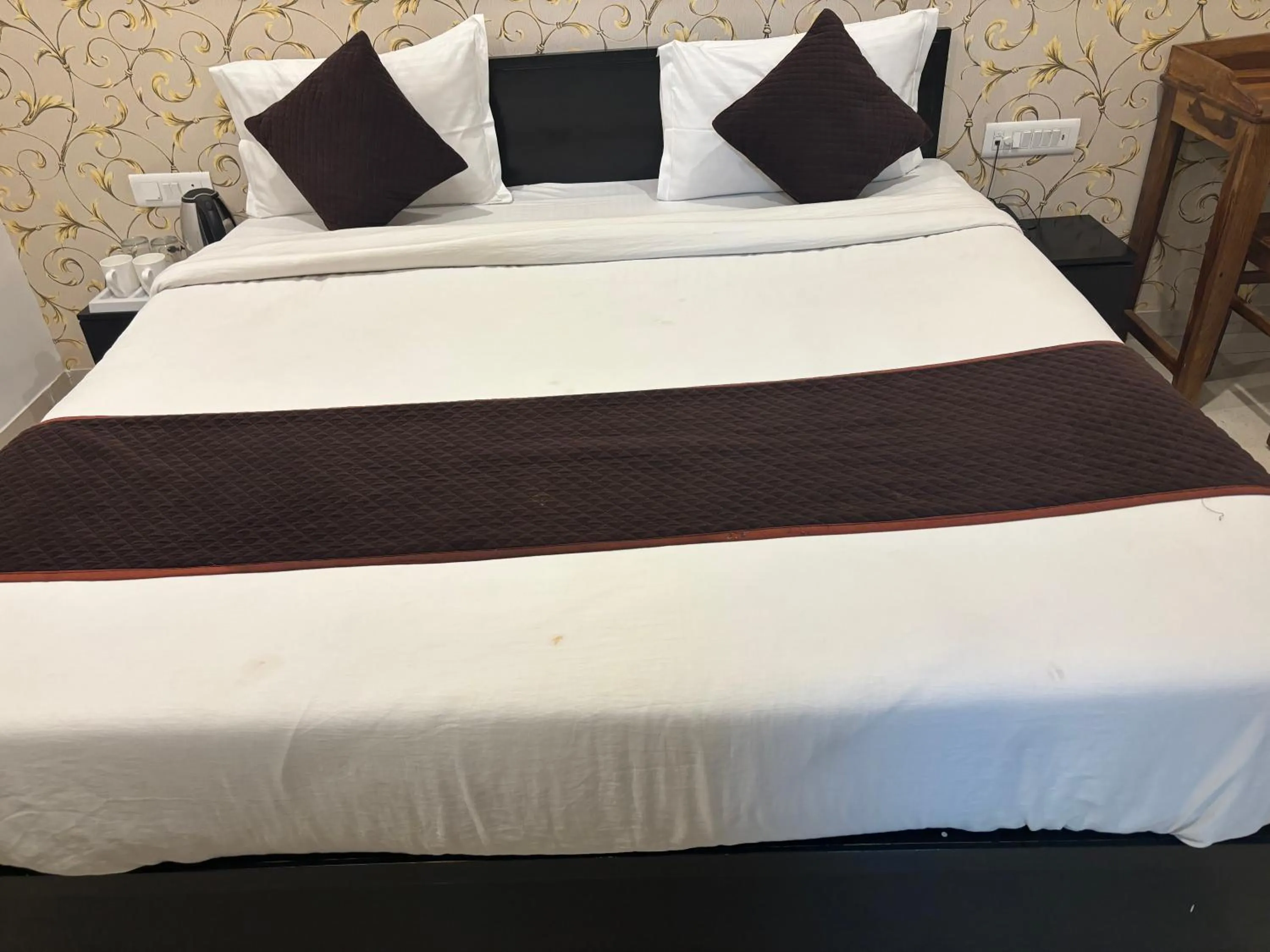 Bed in Hotel Life Inn