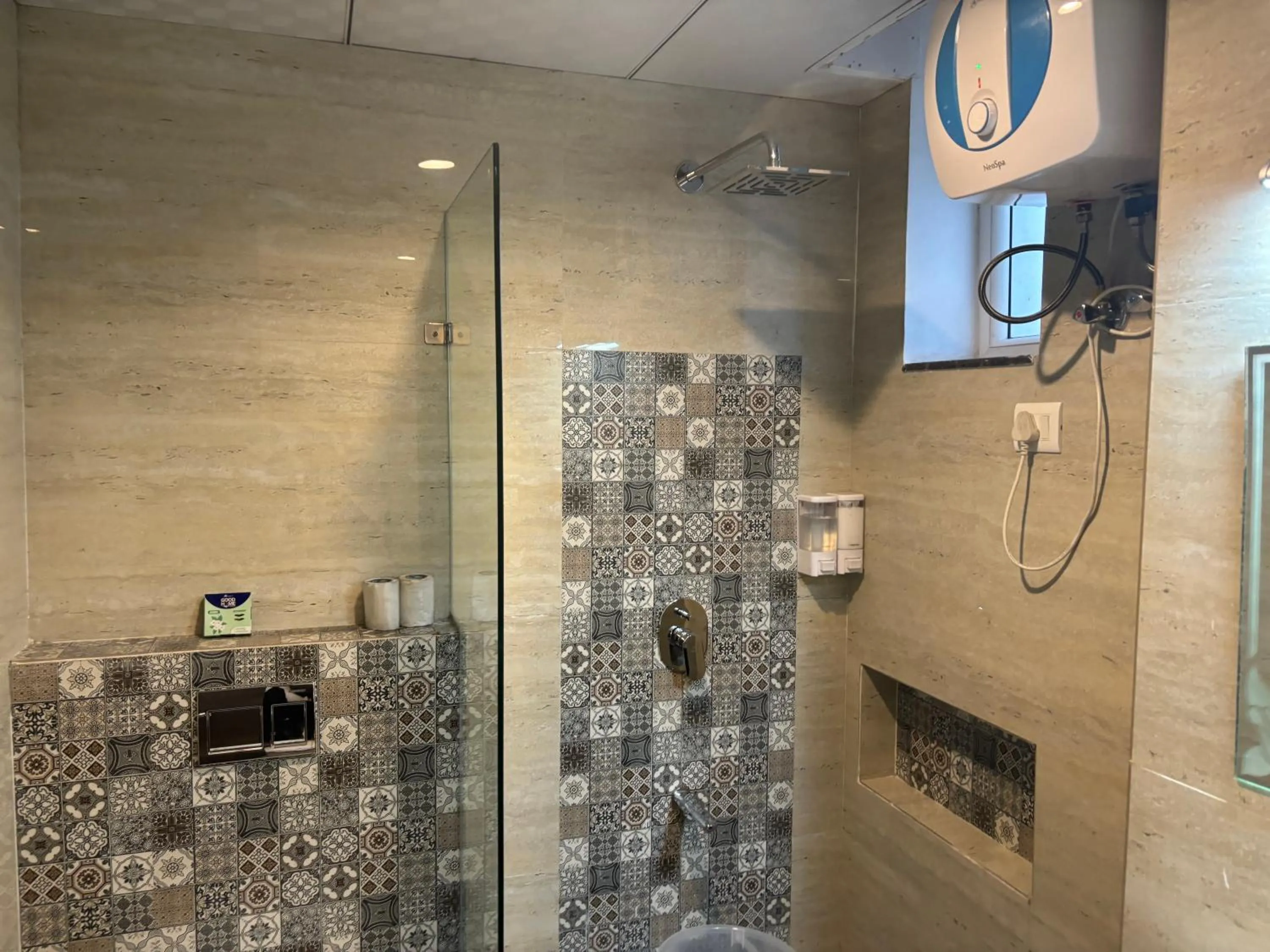 Bathroom in Hotel Life Inn