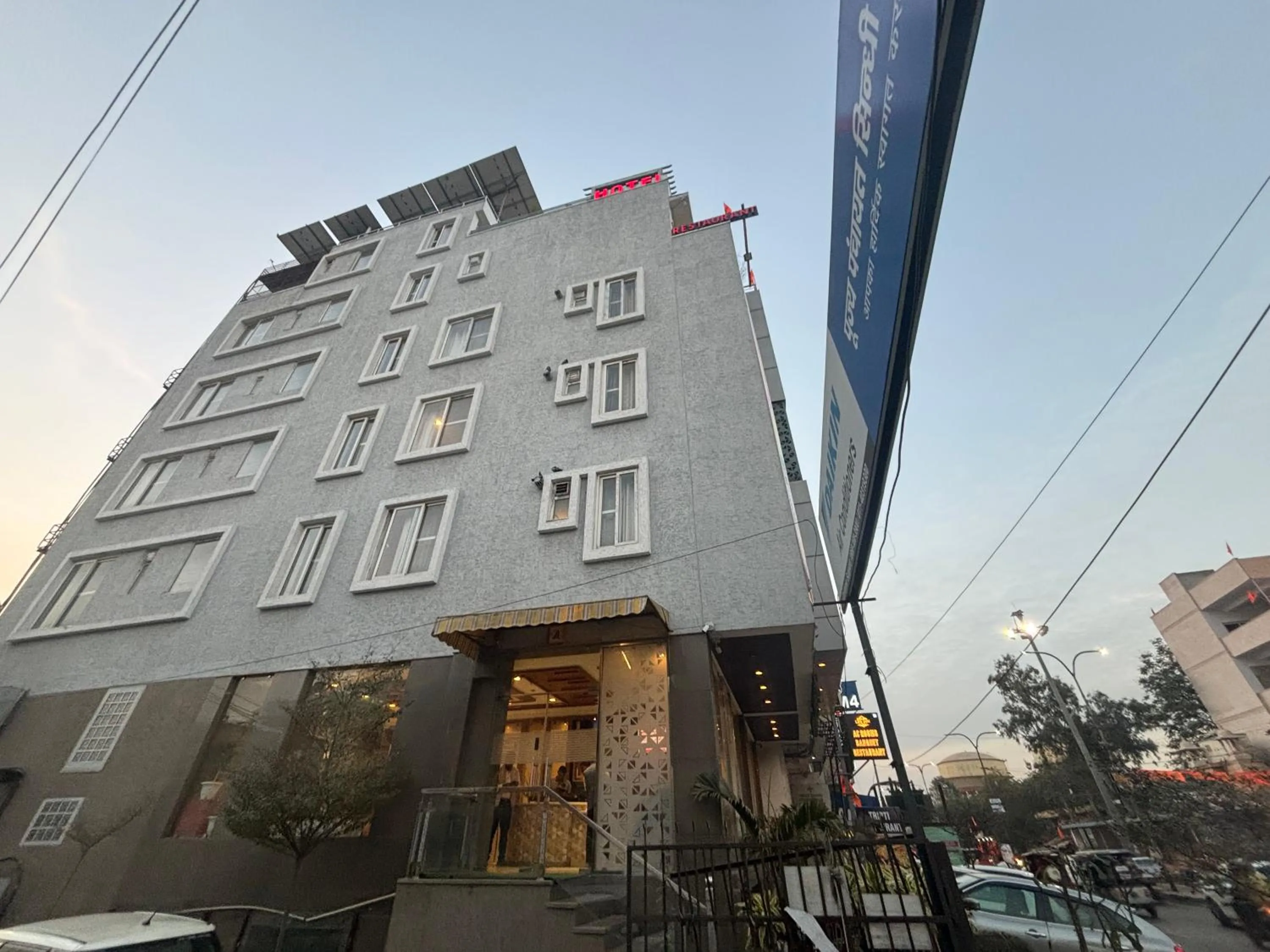 Property building in Hotel Life Inn