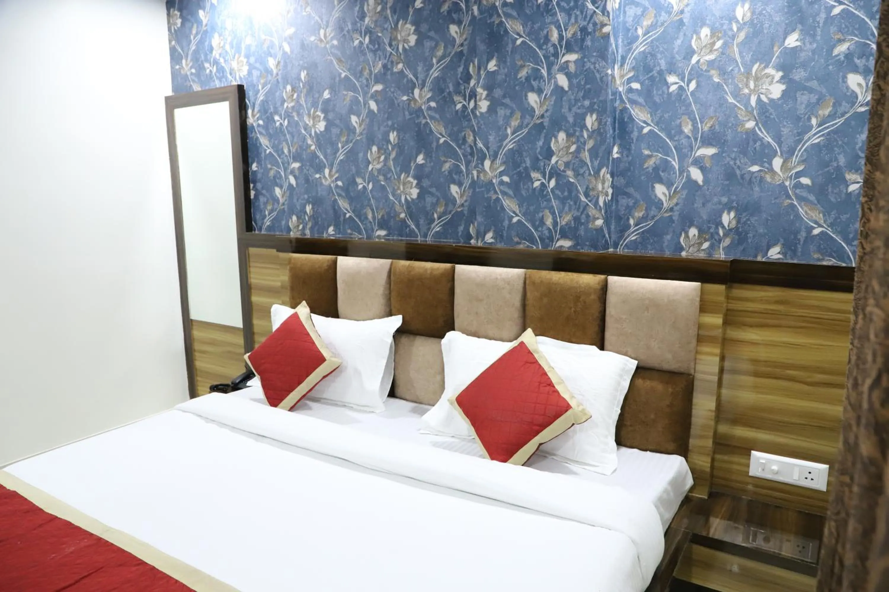 Photo of the whole room, Bed in HOTEL SHEEBA