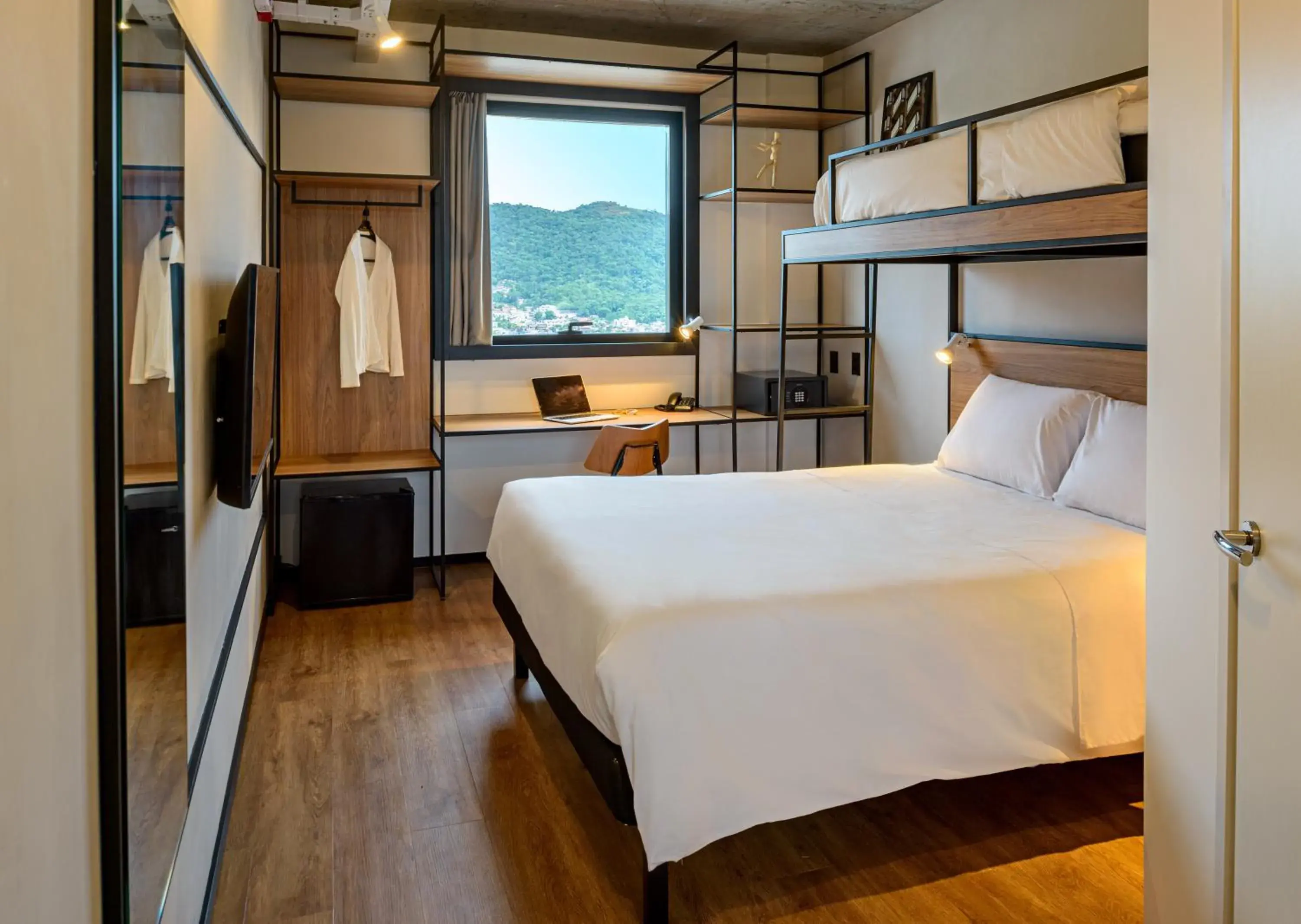 Photo of the whole room, Bed in Ibis Balneario Camboriu Photo of the whole room, Bed in Ibis Balneario Camboriu