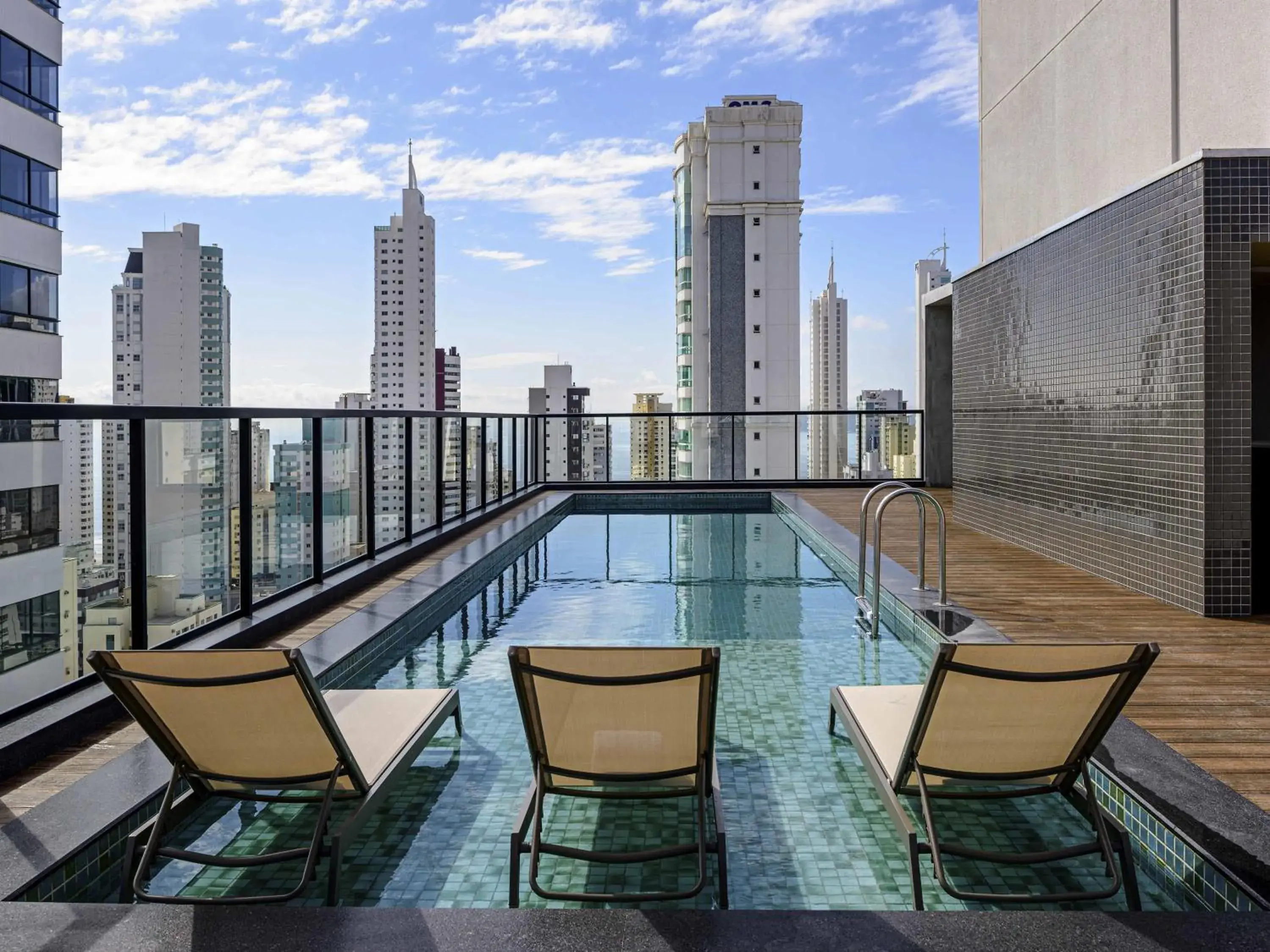 Property building in Ibis Balneario Camboriu Property building in Ibis Balneario Camboriu