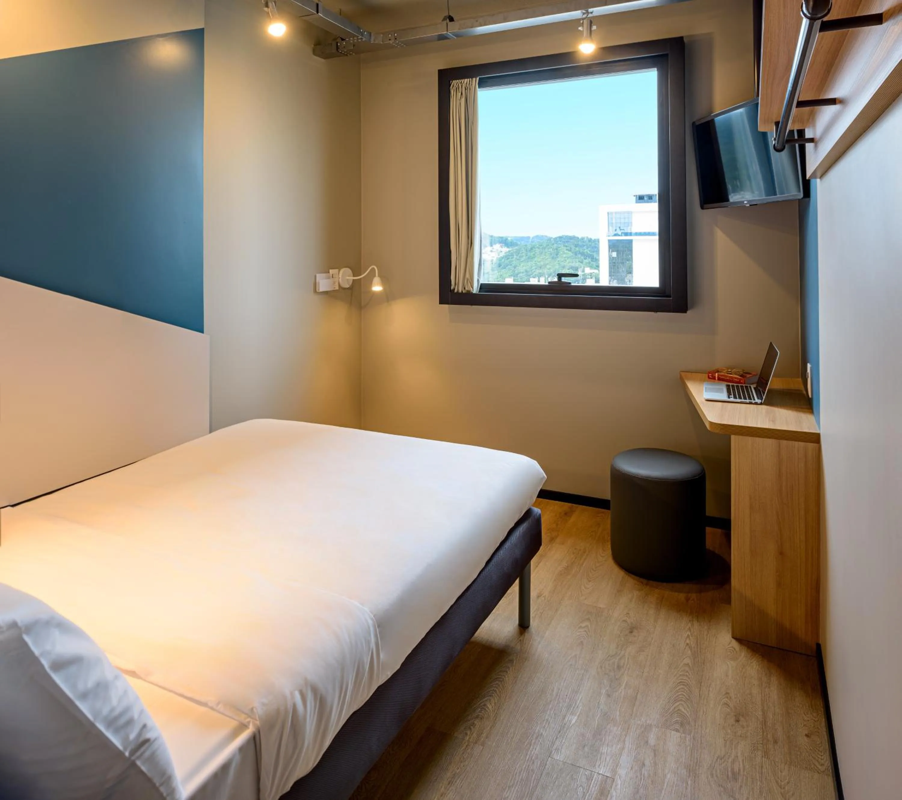 Bed in Ibis Budget Balneario Camboriu