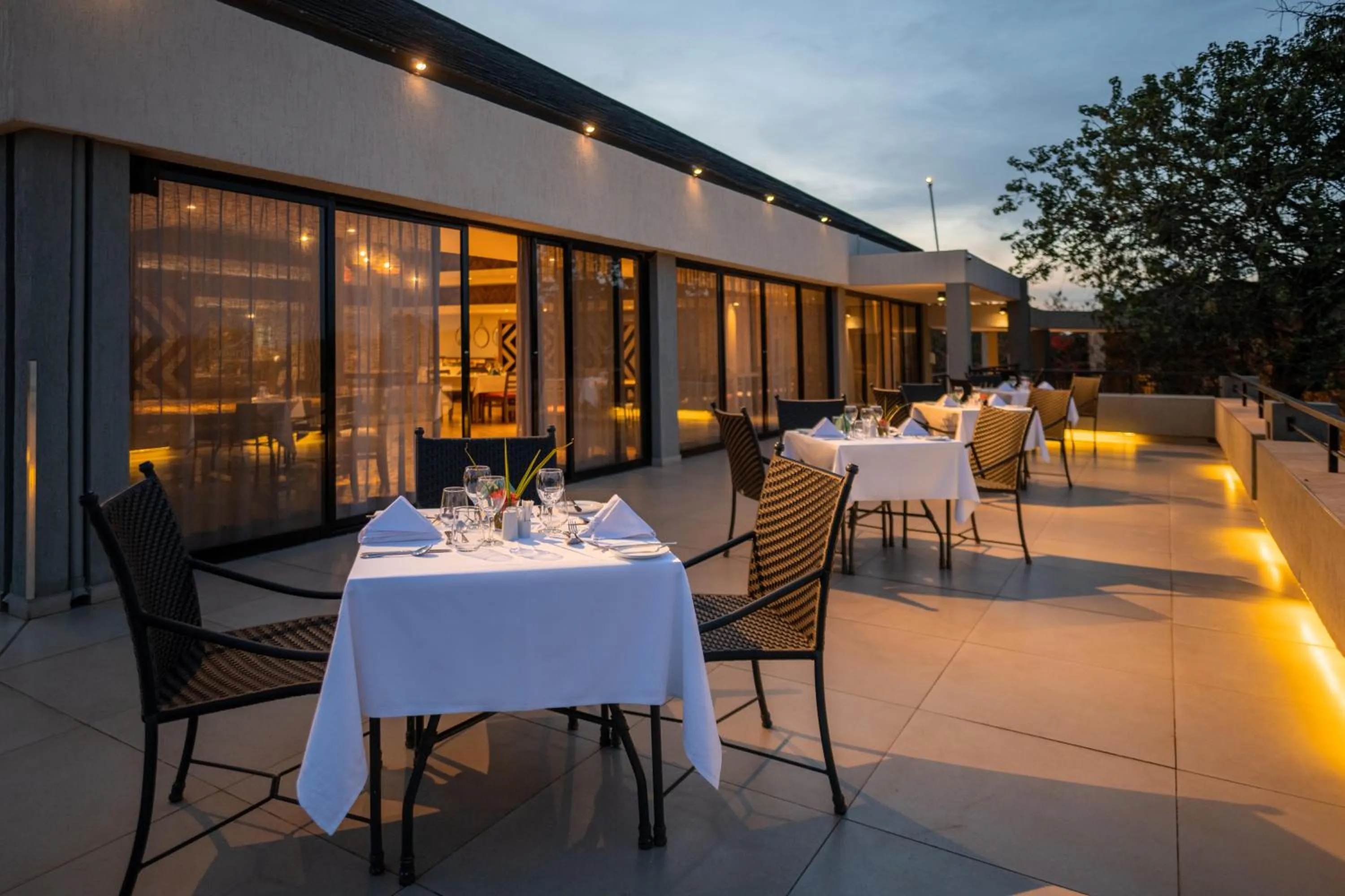 Restaurant/places to eat in Mantis Akagera Game Lodge