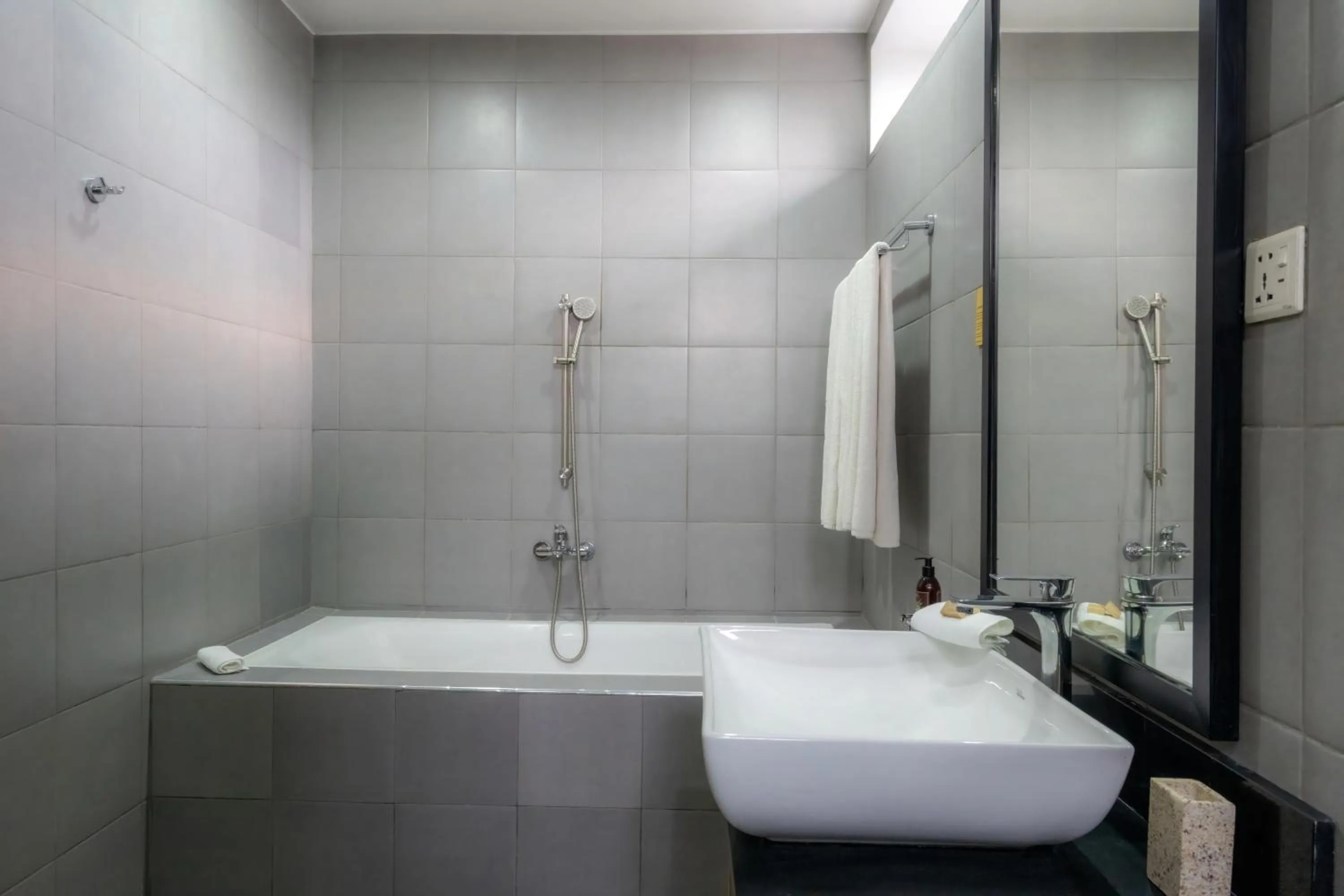 Bathroom in Mantis Akagera Game Lodge