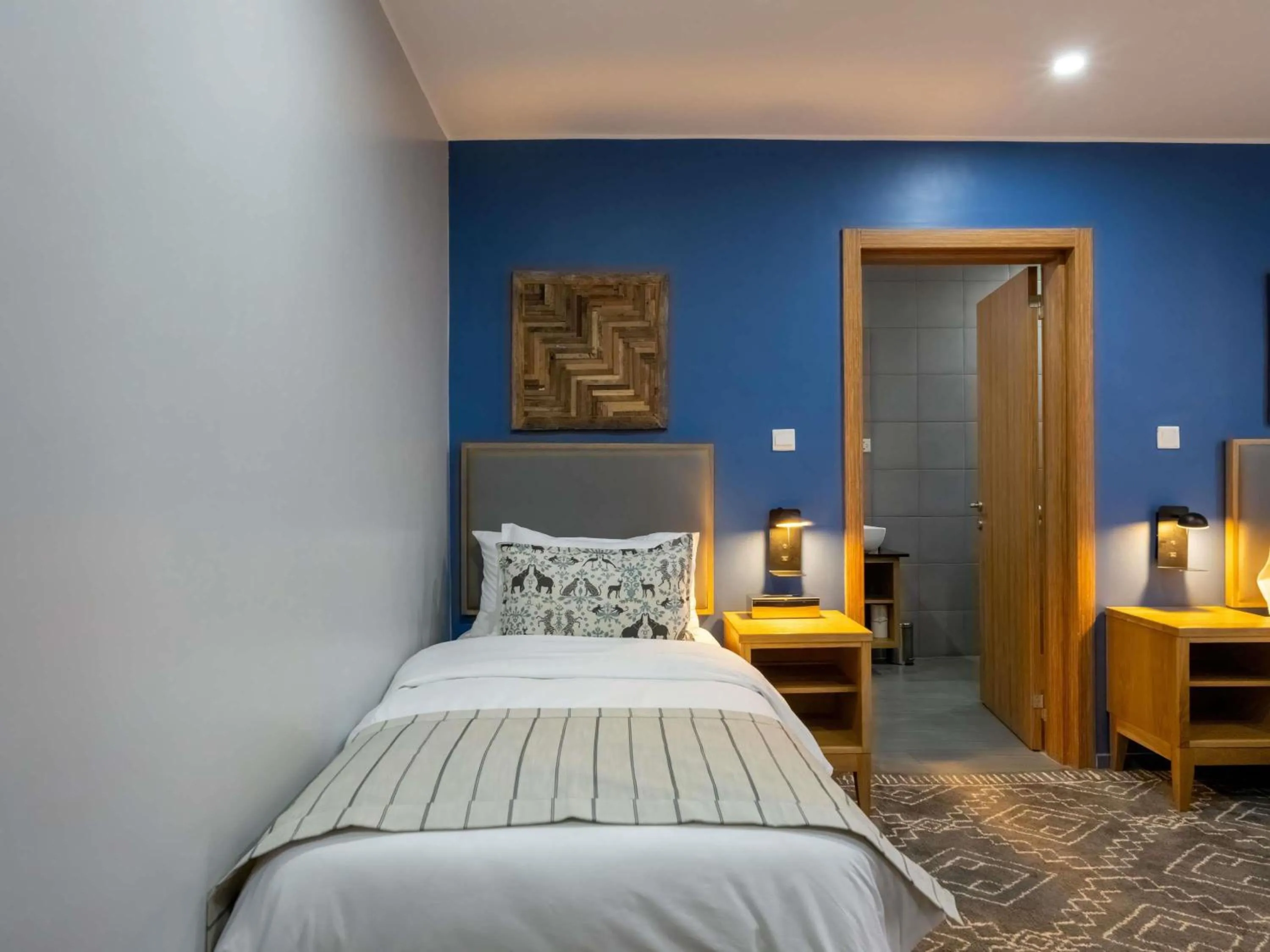 Bedroom, Bed in Mantis Akagera Game Lodge