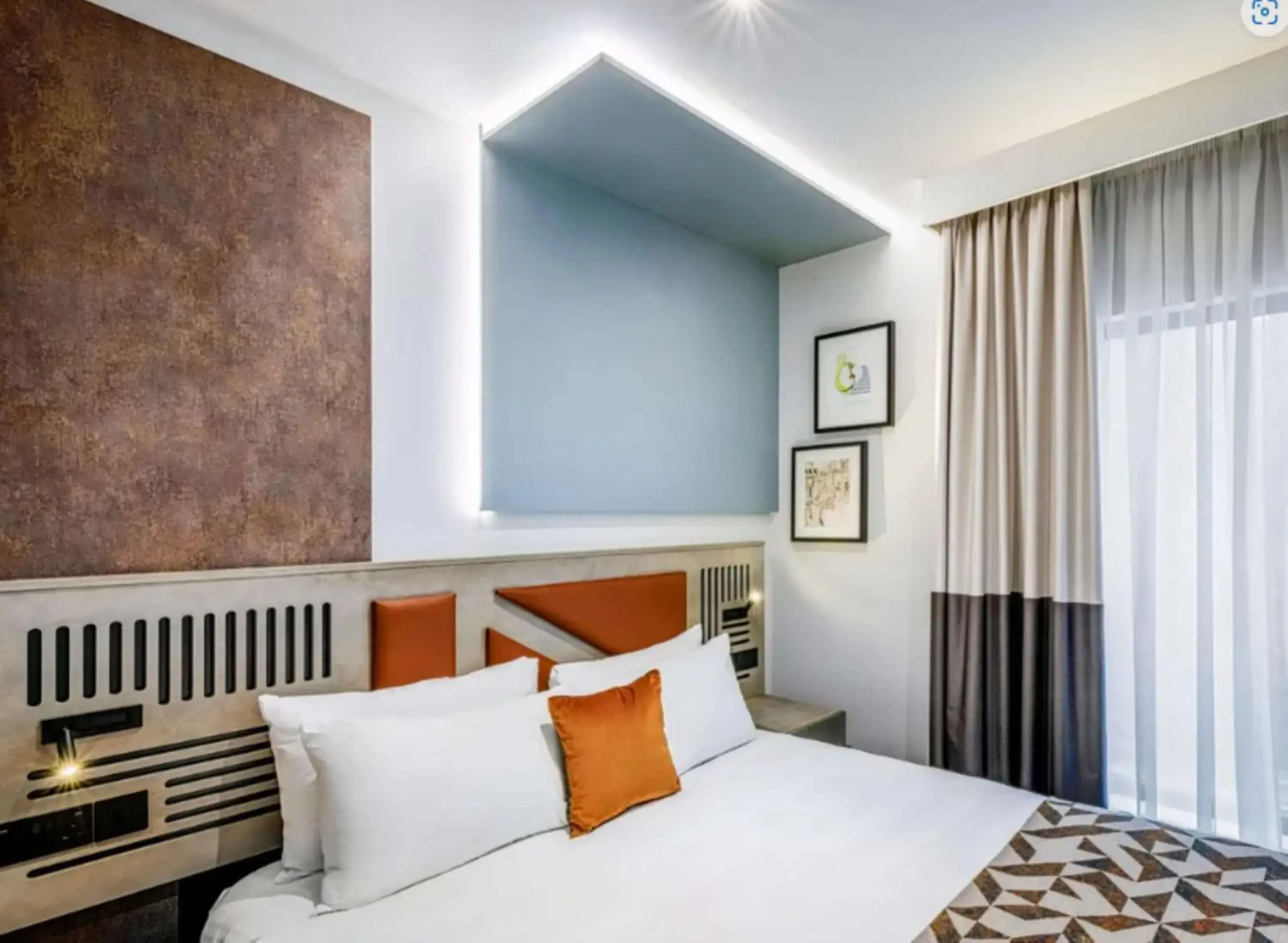 Bed in Spark by Hilton London Romford Bed in Spark by Hilton London Romford