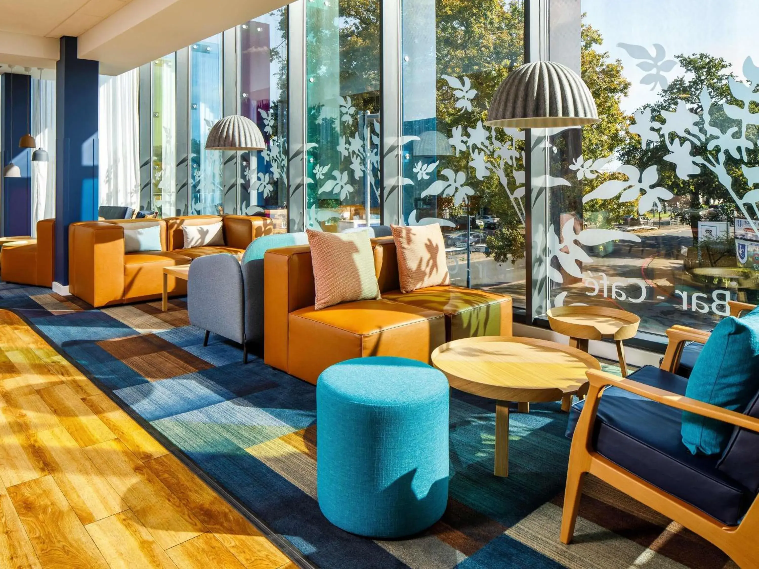 Lounge or bar in ibis budget London Heathrow Central Lounge or bar in ibis budget London Heathrow Central