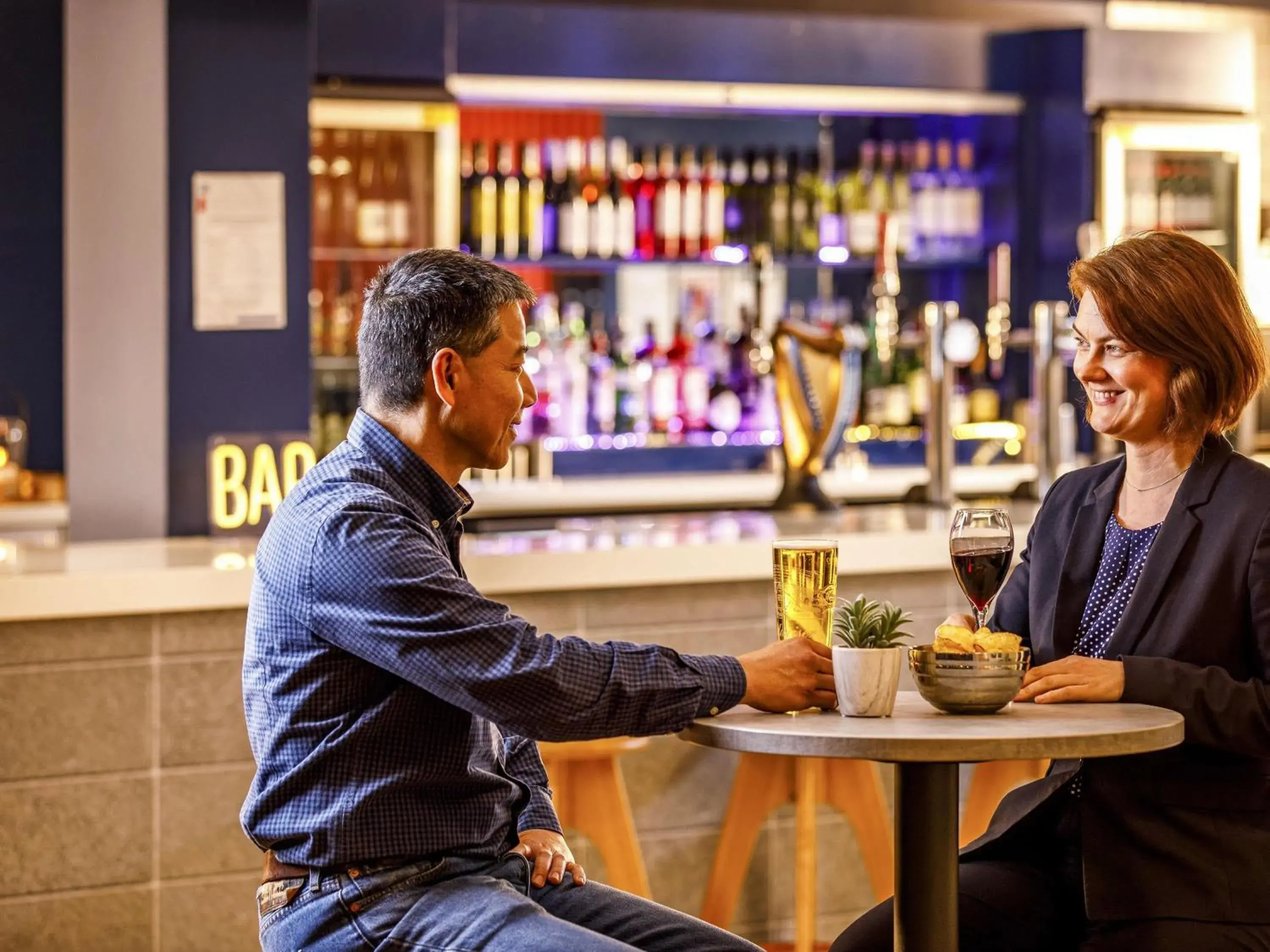 Lounge or bar in ibis budget London Heathrow Central Lounge or bar in ibis budget London Heathrow Central