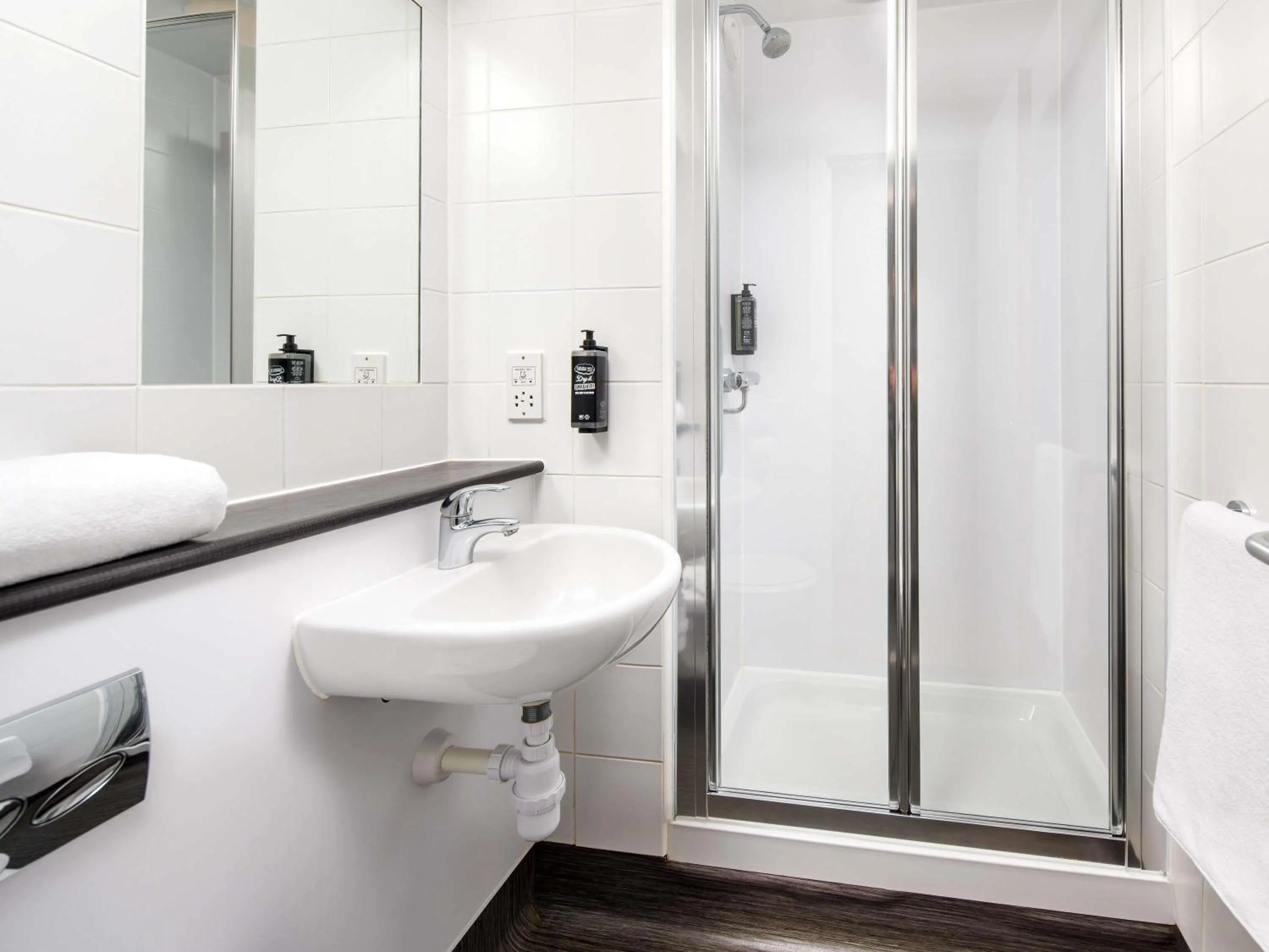 Bedroom in ibis budget London Heathrow Central