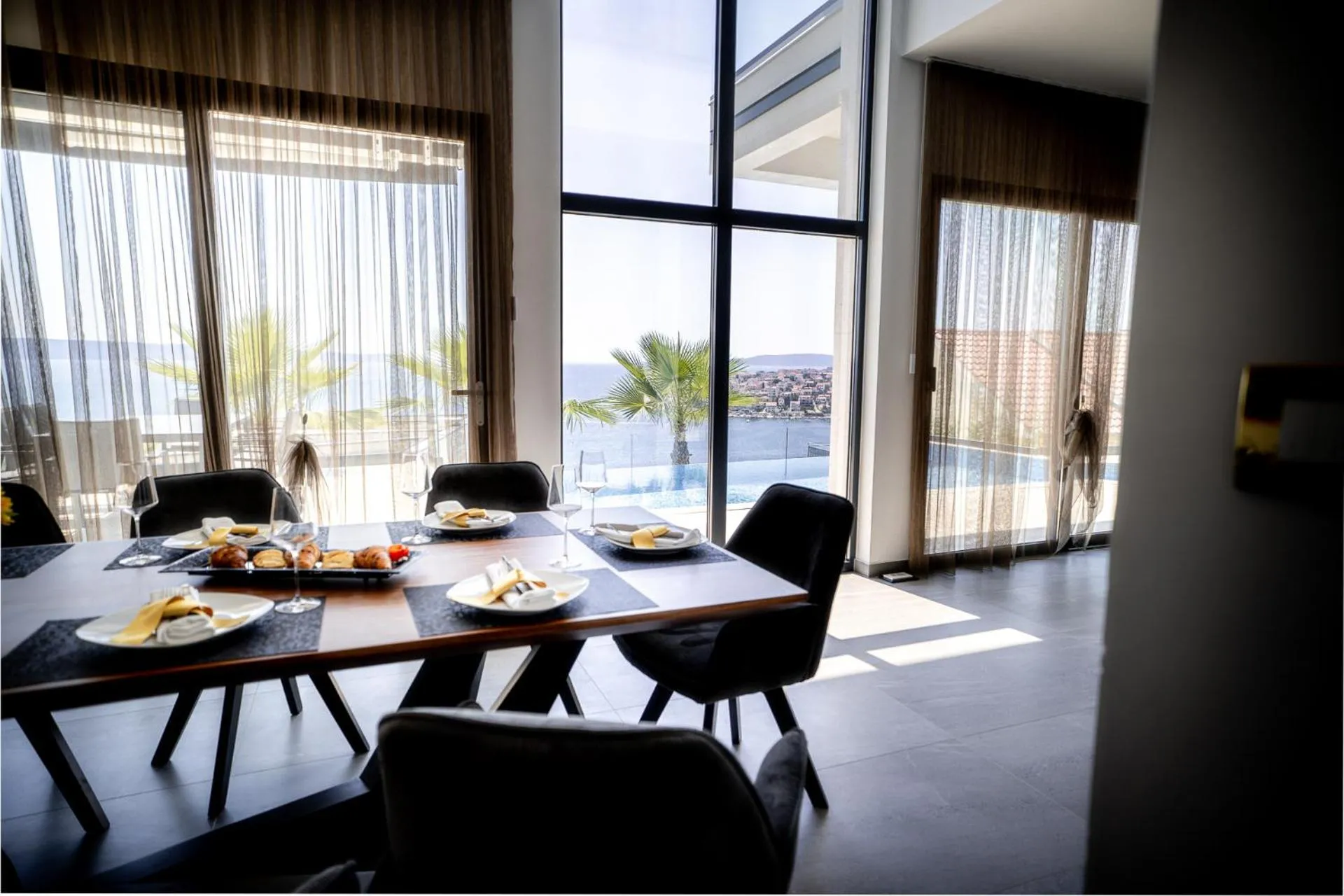 Dining area in Villas-Kroatien