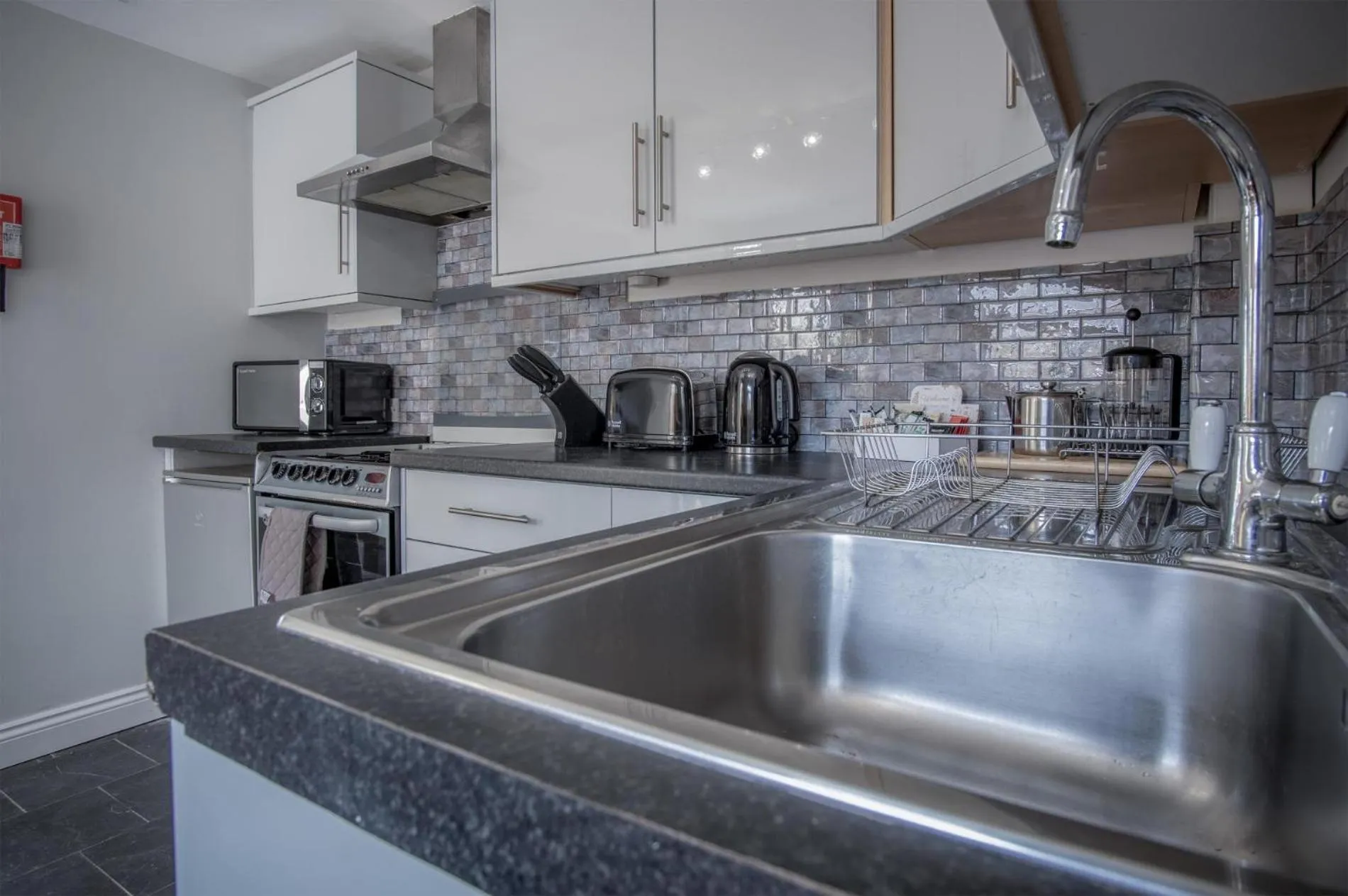 Floor plan in Lilac Cottage - 1 Bedroom Cottage - Amroth