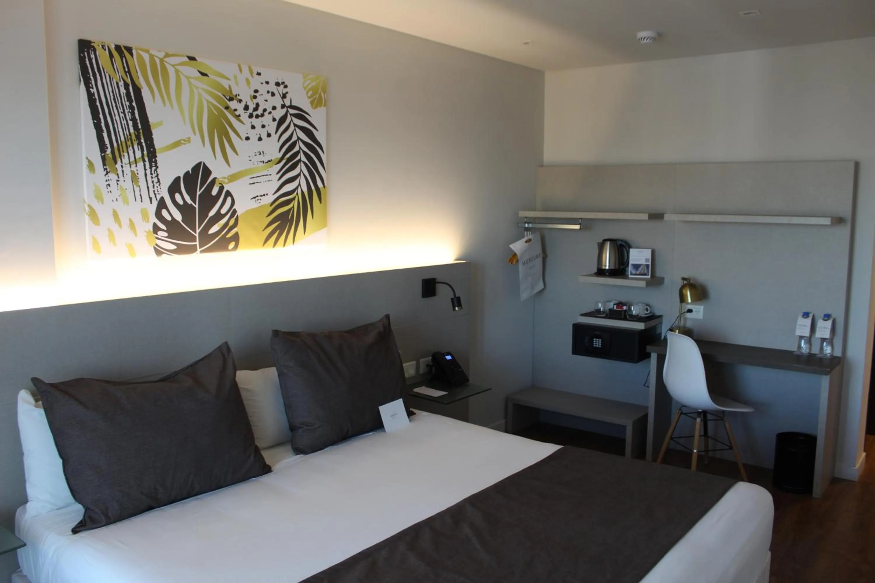 Bed in Mercure Rosario