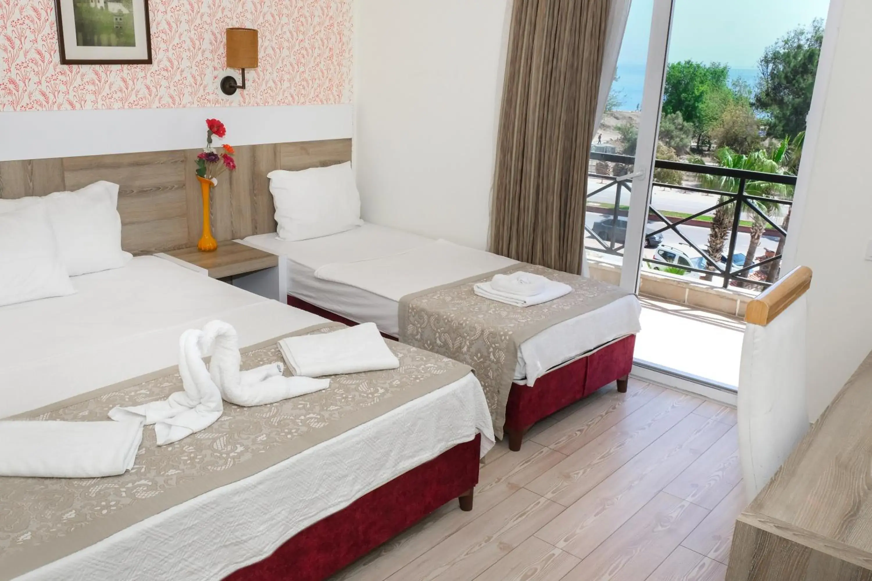 Double or Twin Room with Partial Sea View in Beldibi Beach Hotel Double or Twin Room with Partial Sea View in Beldibi Beach Hotel
