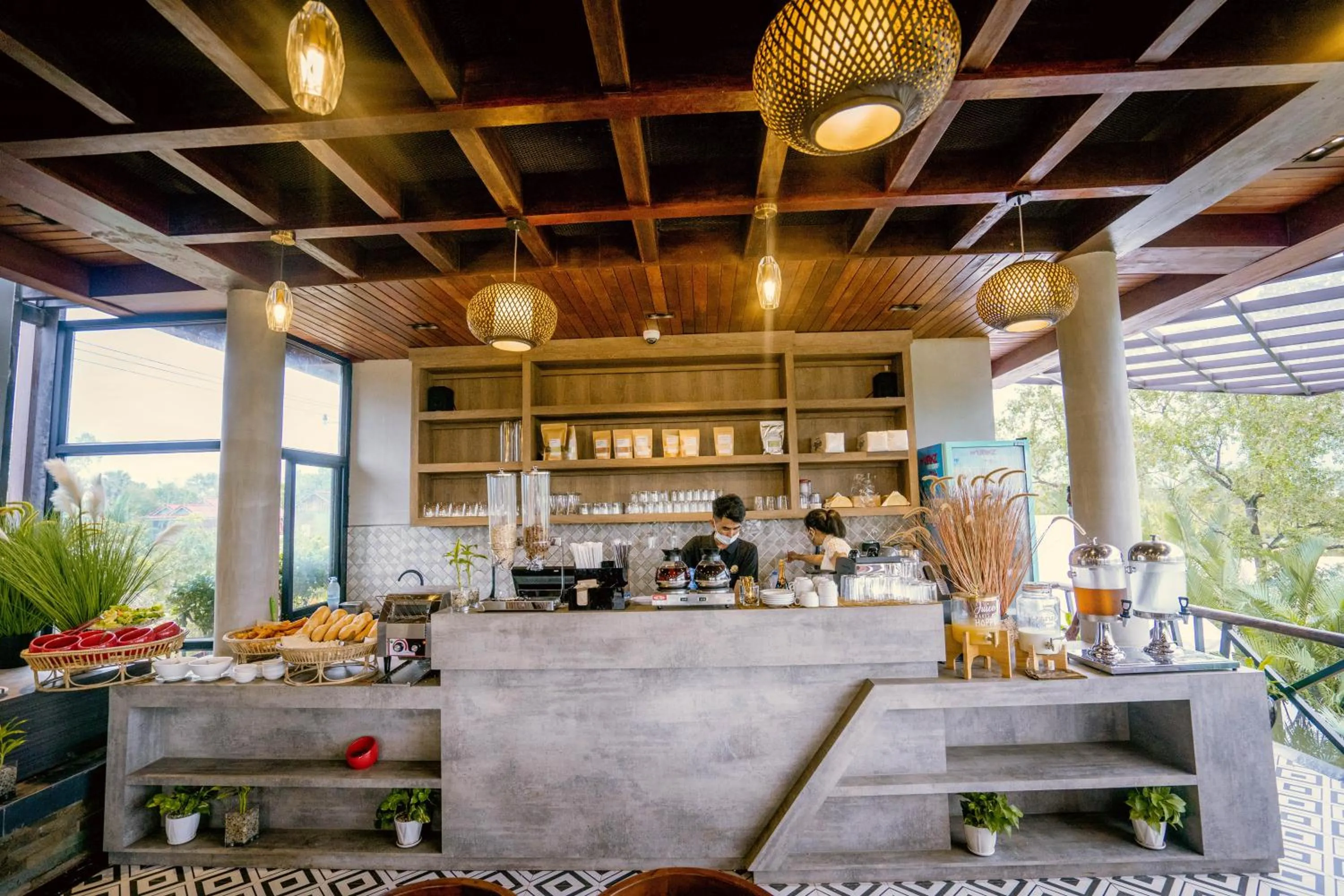 Restaurant/places to eat in Good Time Relax Resort