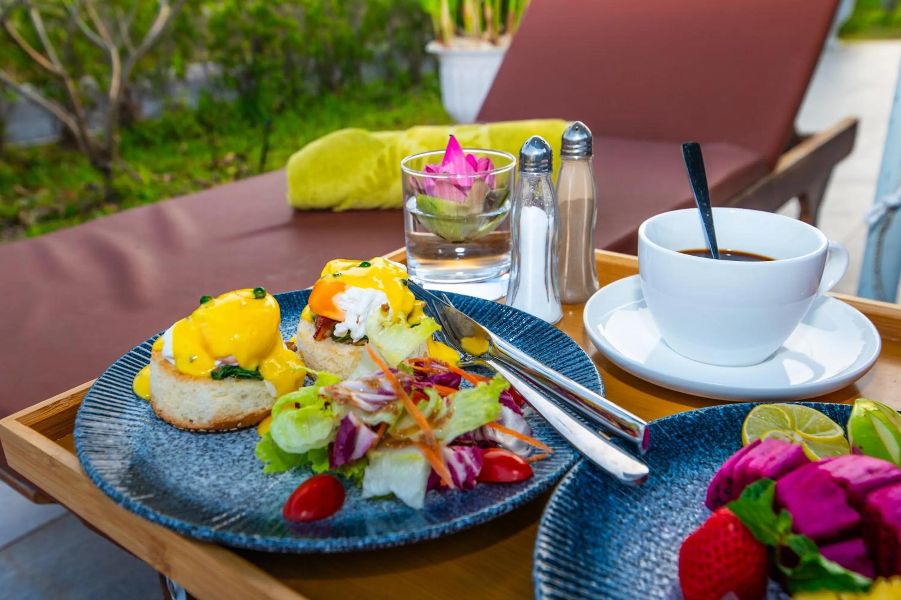 Food and drinks in Good Time Relax Resort