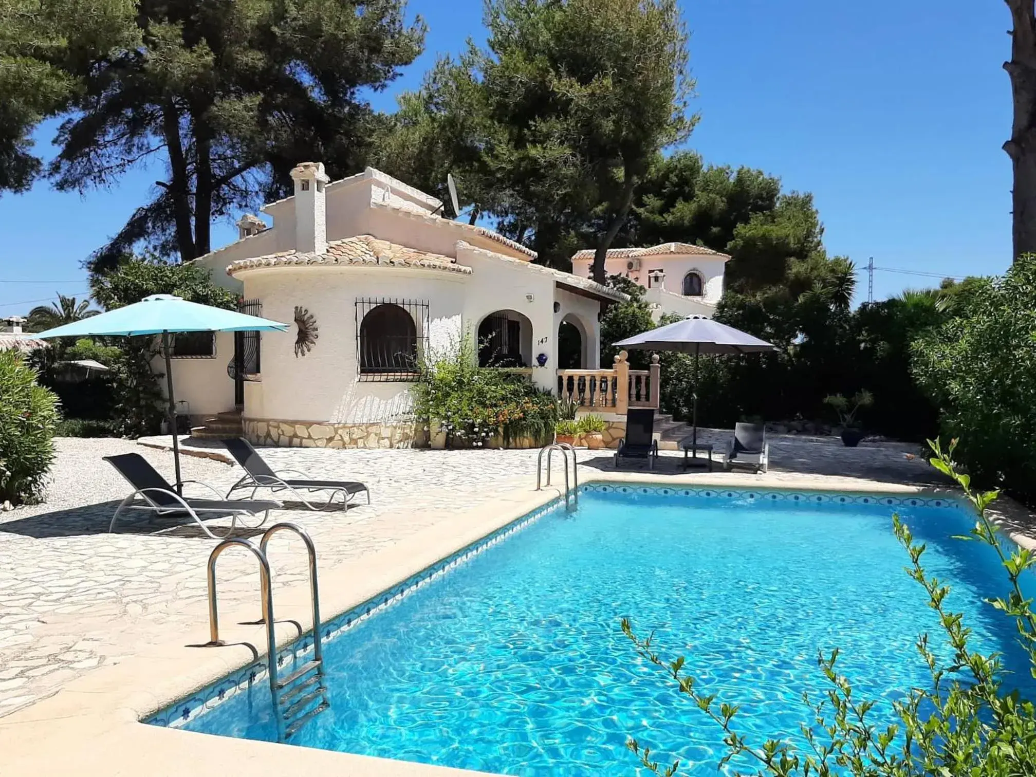 Villa Moreno with Large Private Pool Villa Moreno with Large Private Pool