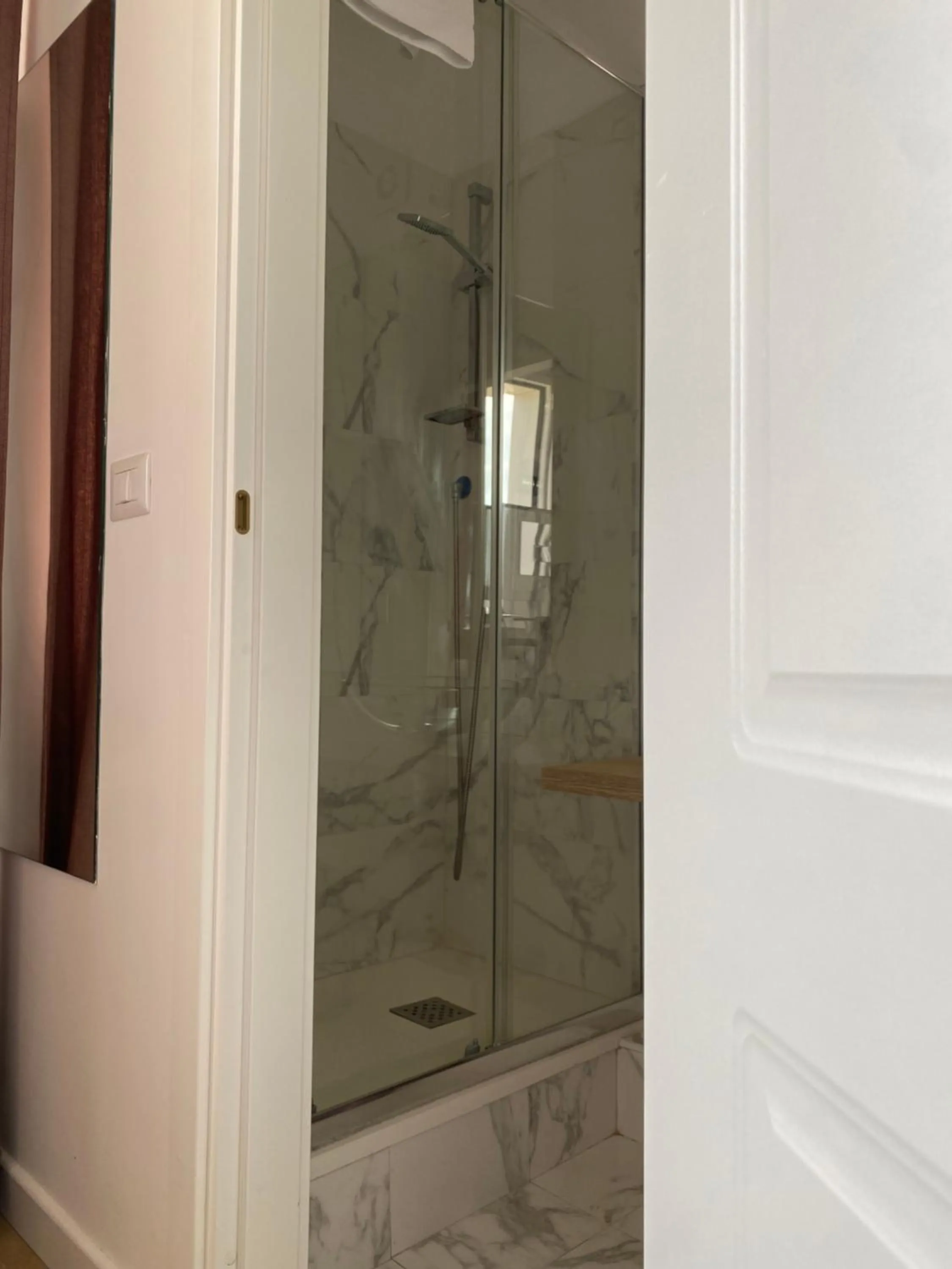 Shower in Maison San Gregorio